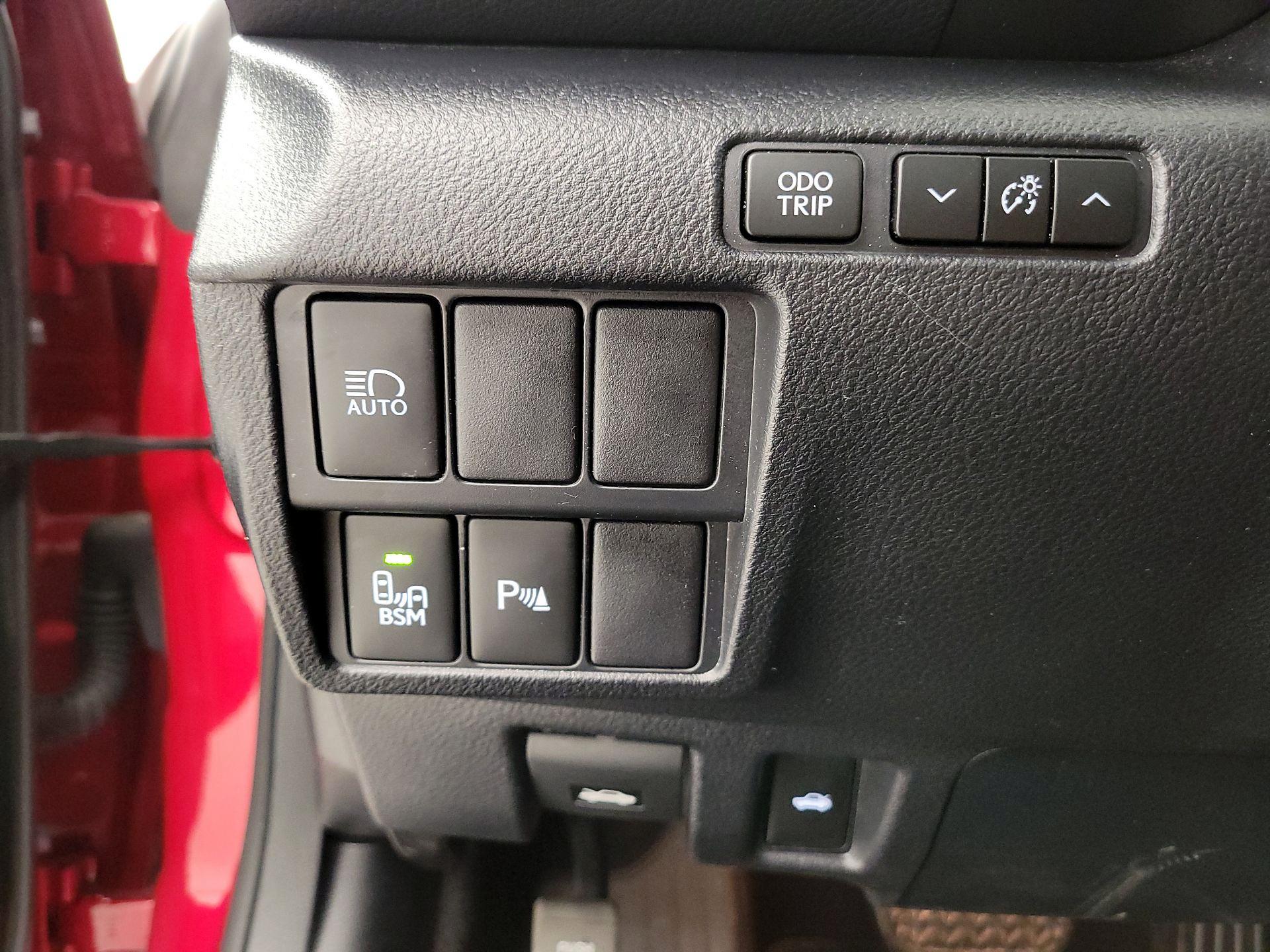 Thumbnail: 2019 Lexus RC - 13