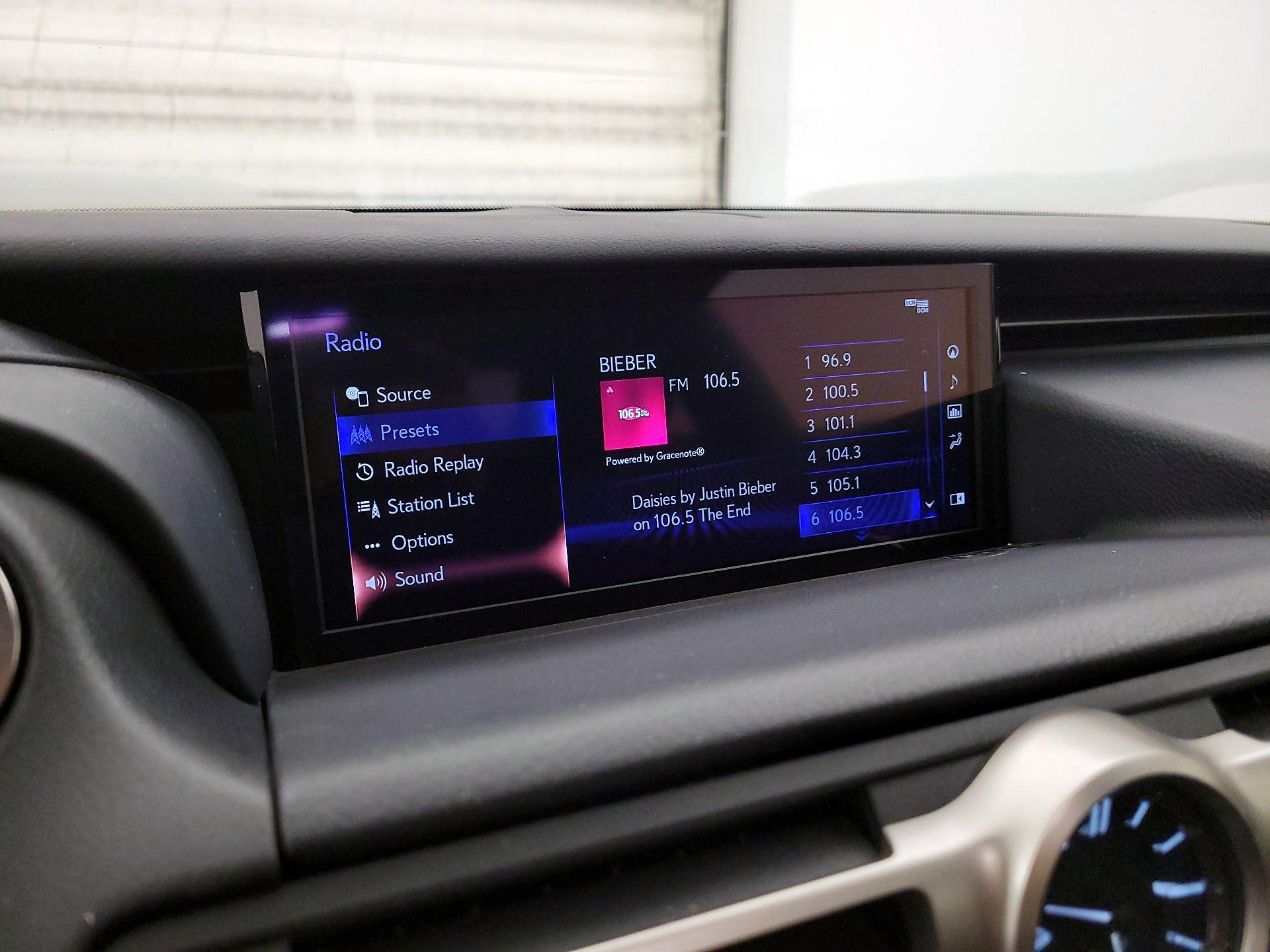 Thumbnail: 2019 Lexus RC - 16