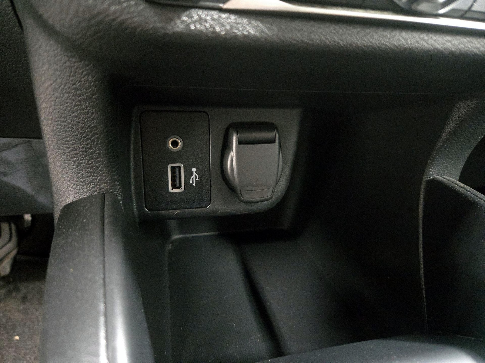 2024 Nissan Versa Sedan S - Photo 19