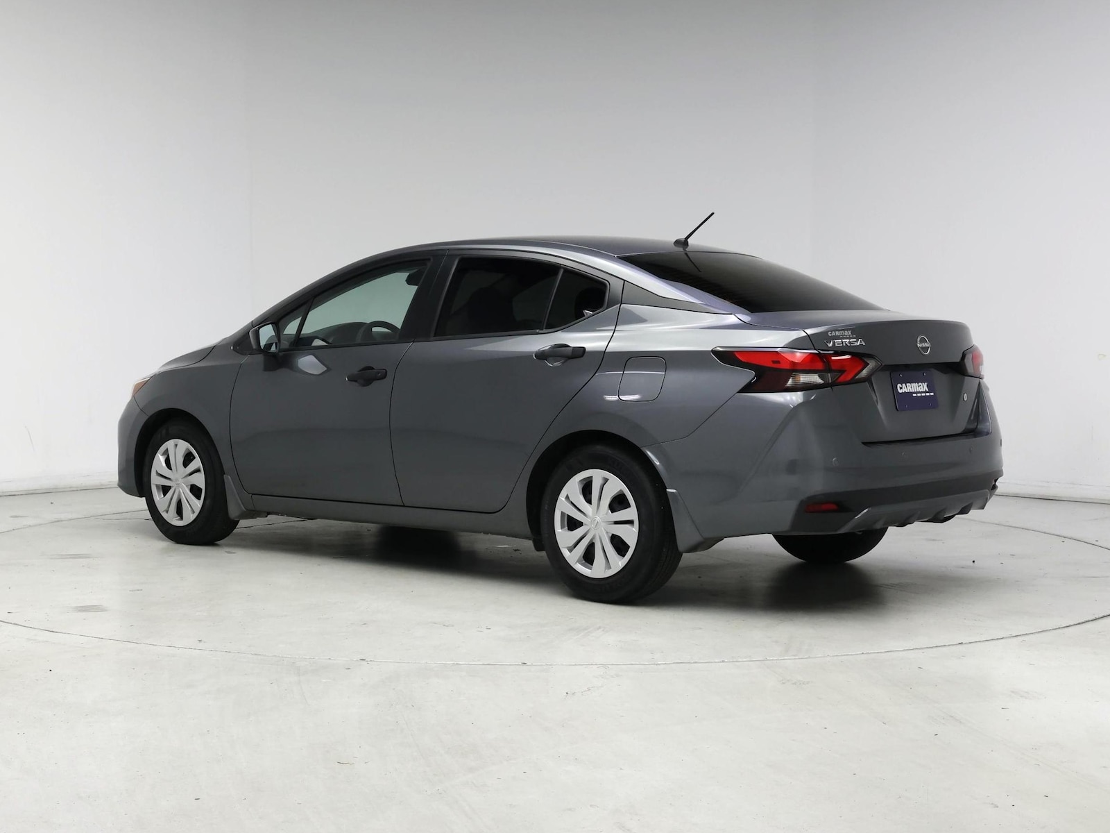 2024 Nissan Versa Sedan S - Photo 3