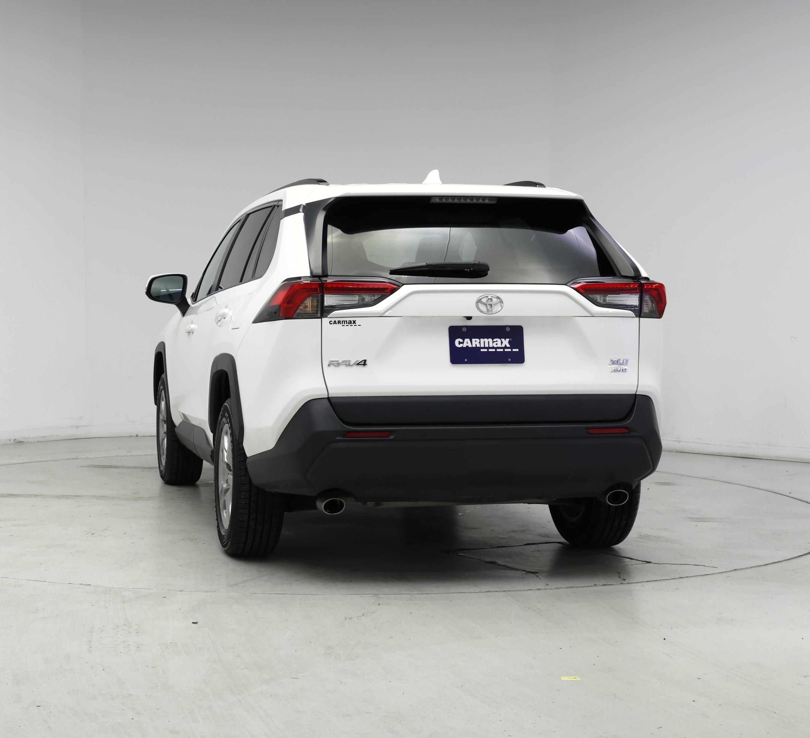 Thumbnail: 2022 Toyota RAV4 - 6