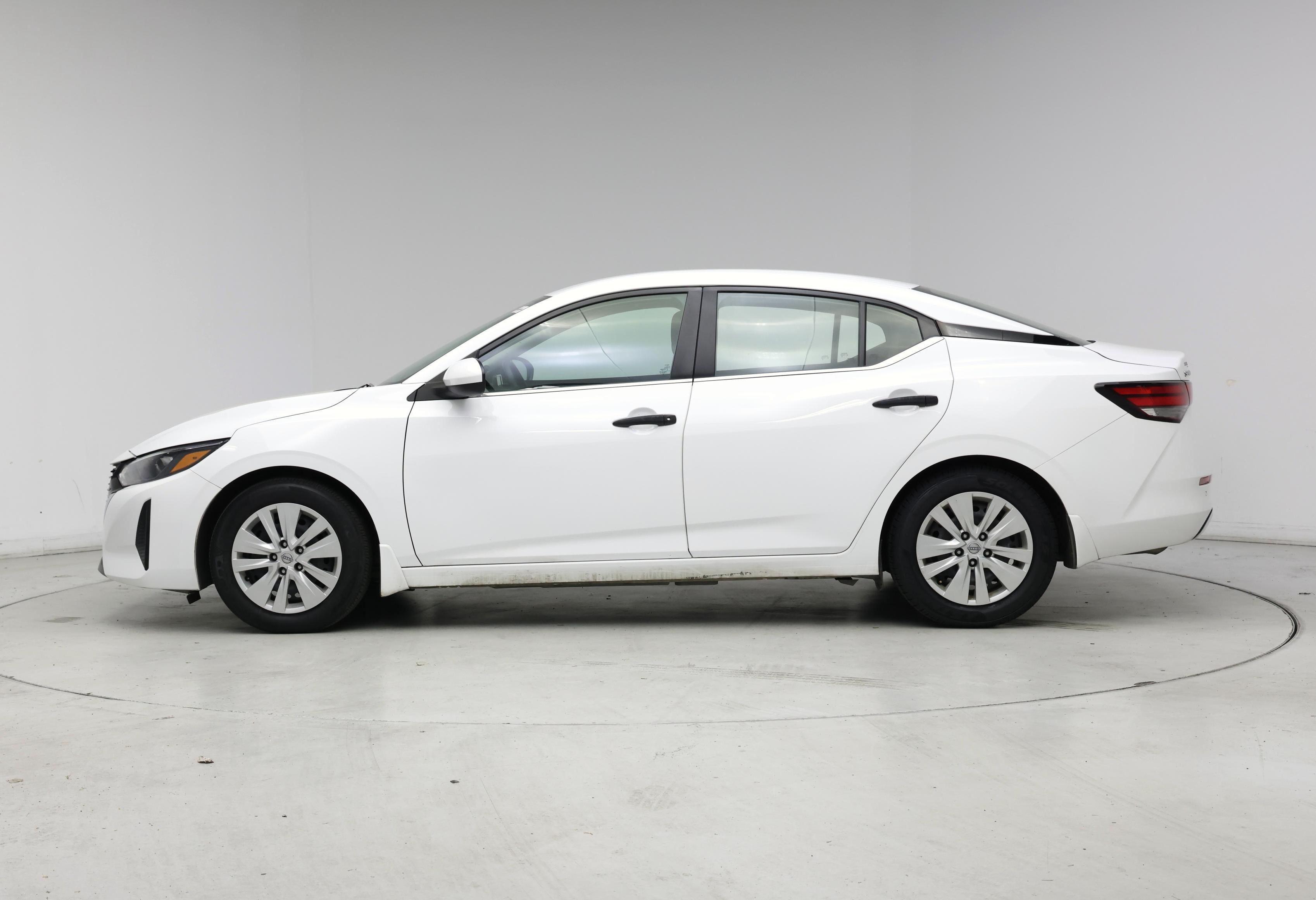 Thumbnail: 2024 Nissan Sentra - 3