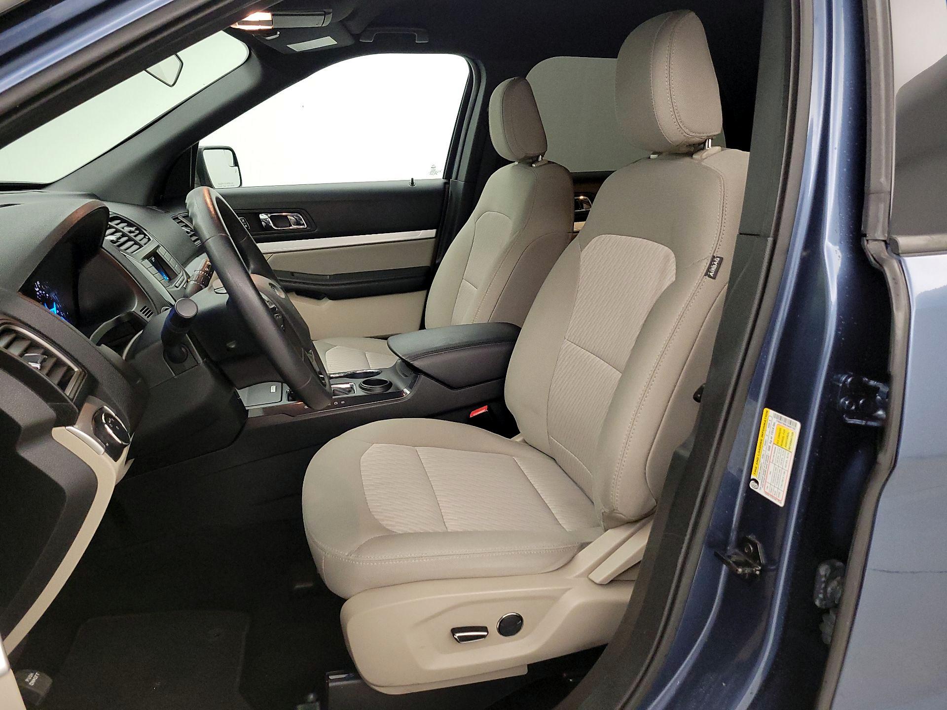 Thumbnail: 2018 Ford Explorer - 11