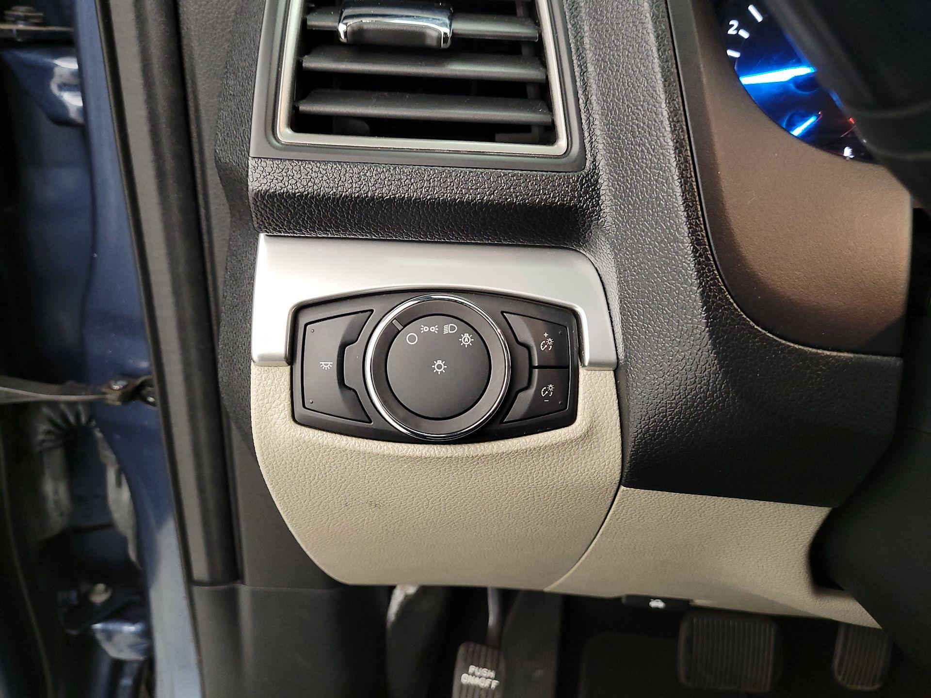 Thumbnail: 2018 Ford Explorer - 13