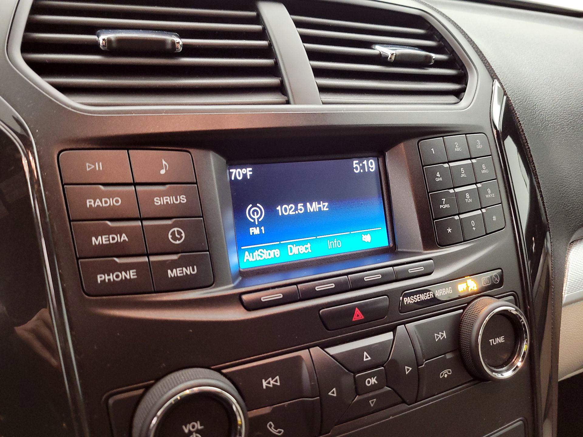 Thumbnail: 2018 Ford Explorer - 15