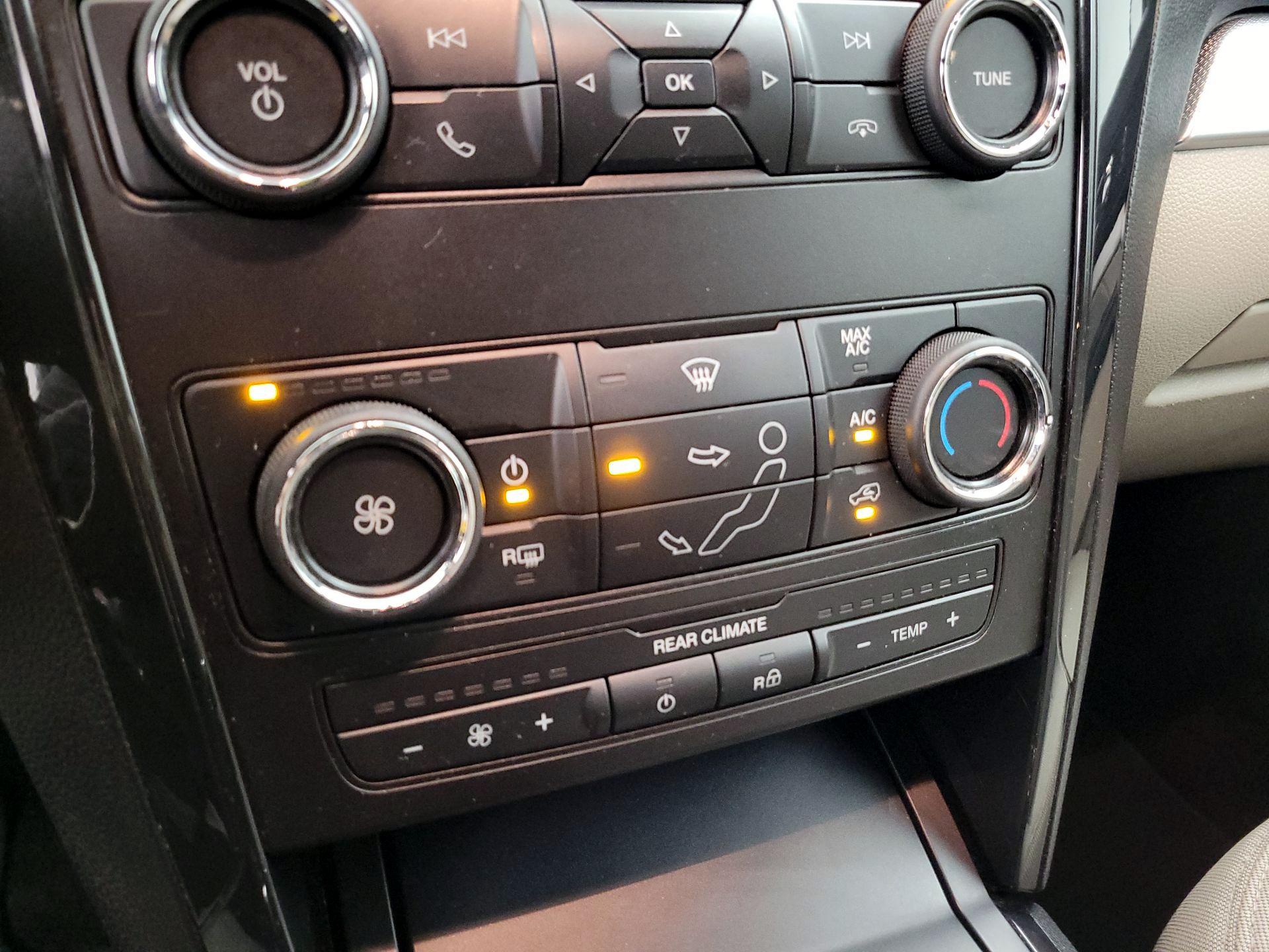 Thumbnail: 2018 Ford Explorer - 16