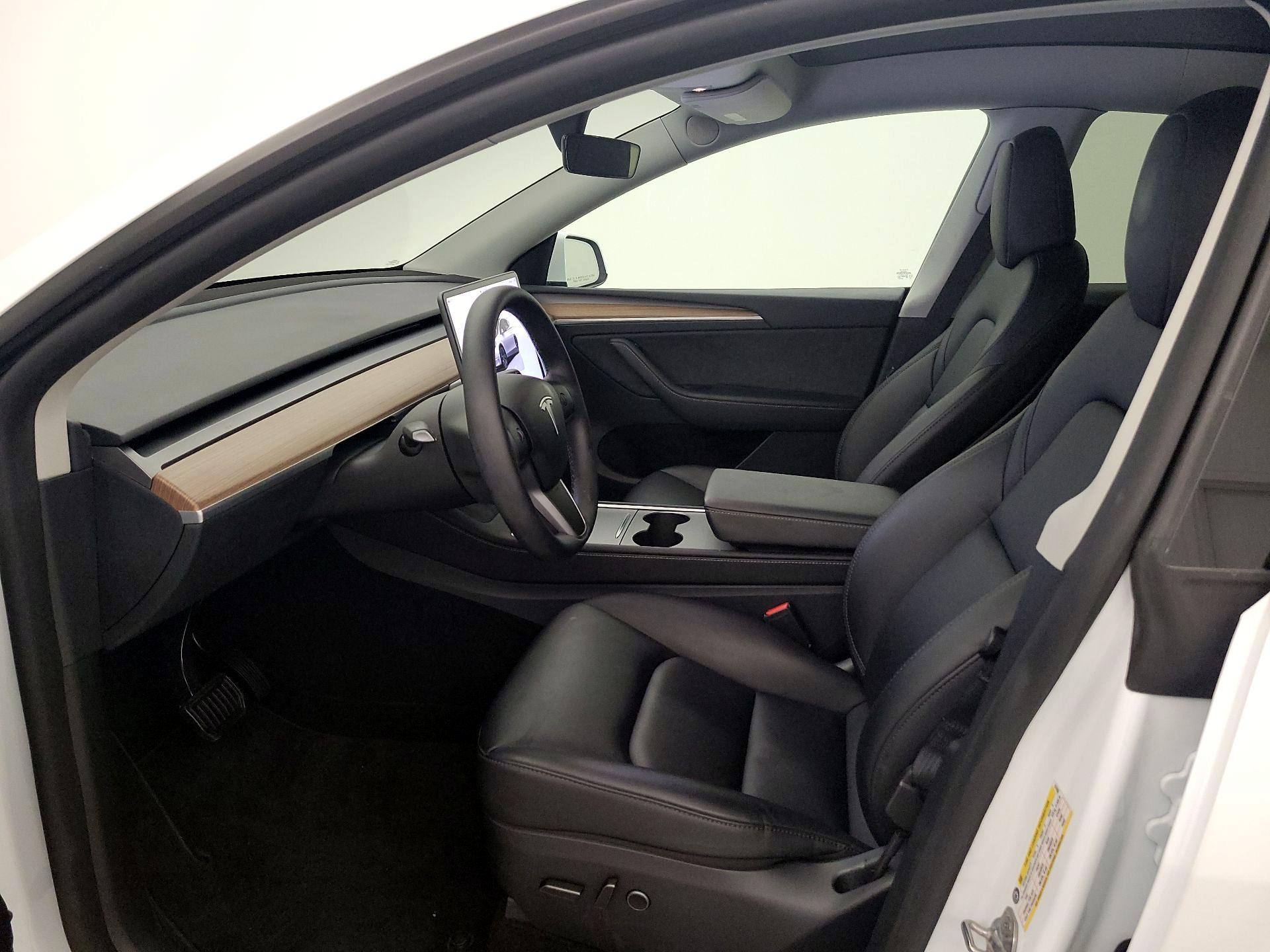 Thumbnail: 2025 Tesla Model Y - 11