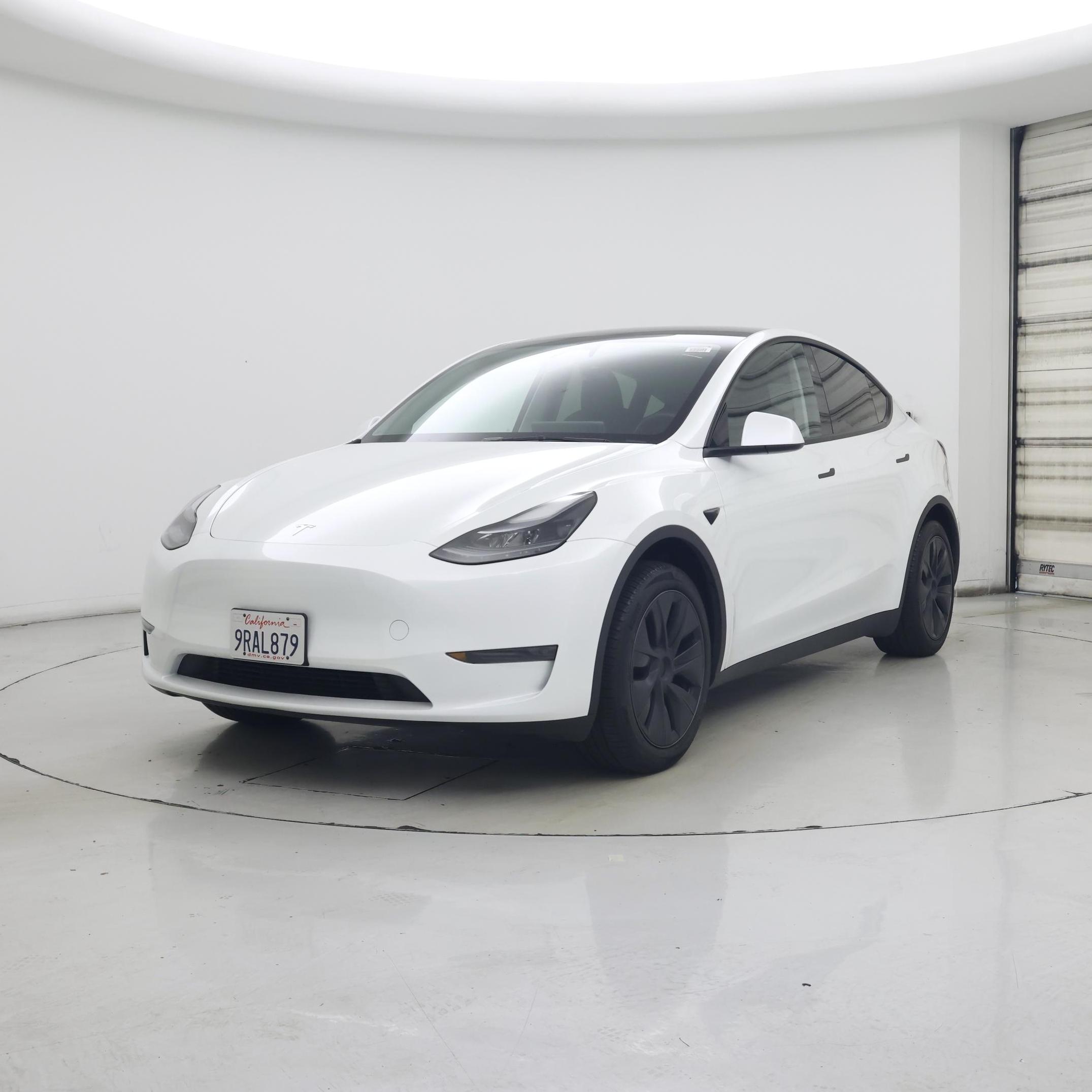 Thumbnail: 2025 Tesla Model Y - 4