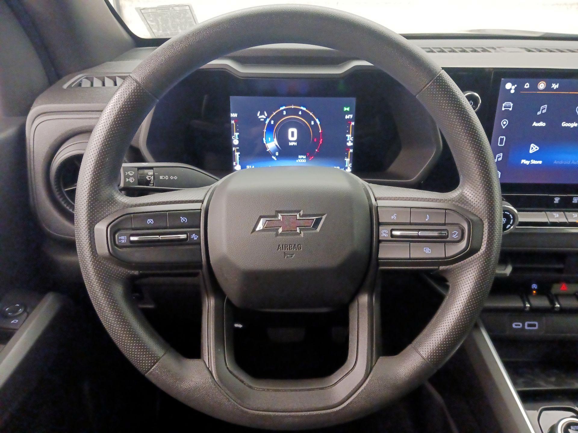 Thumbnail: 2023 Chevrolet Colorado - 10