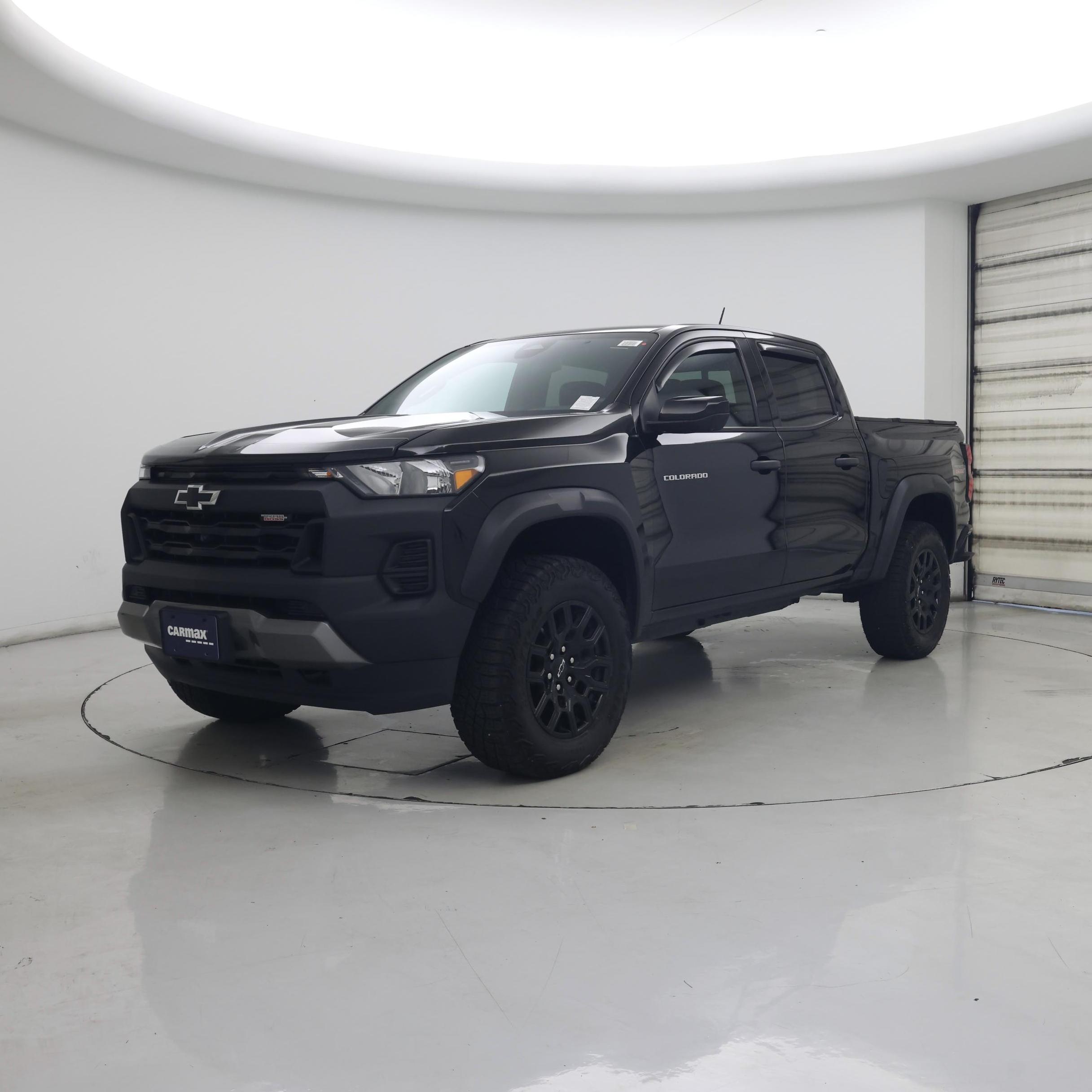 Thumbnail: 2023 Chevrolet Colorado - 4