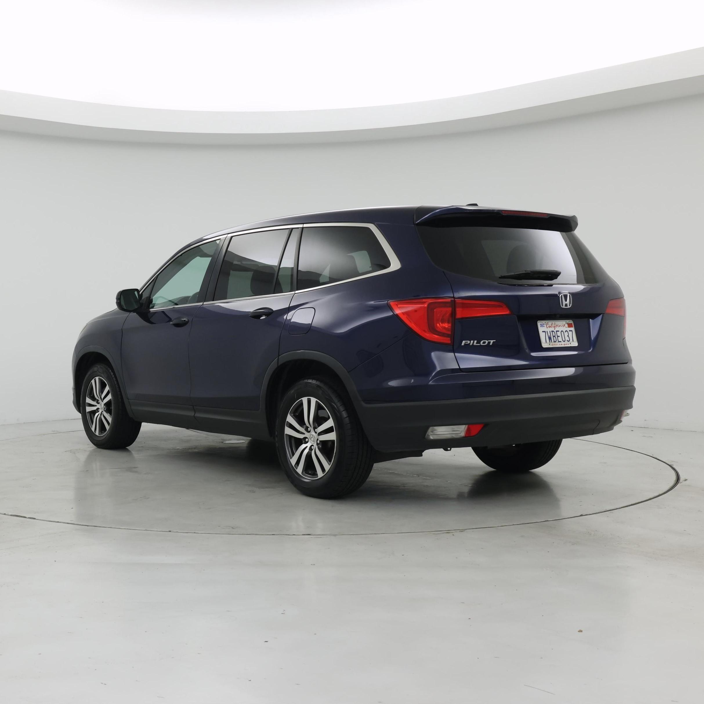 Thumbnail: 2016 Honda Pilot - 2