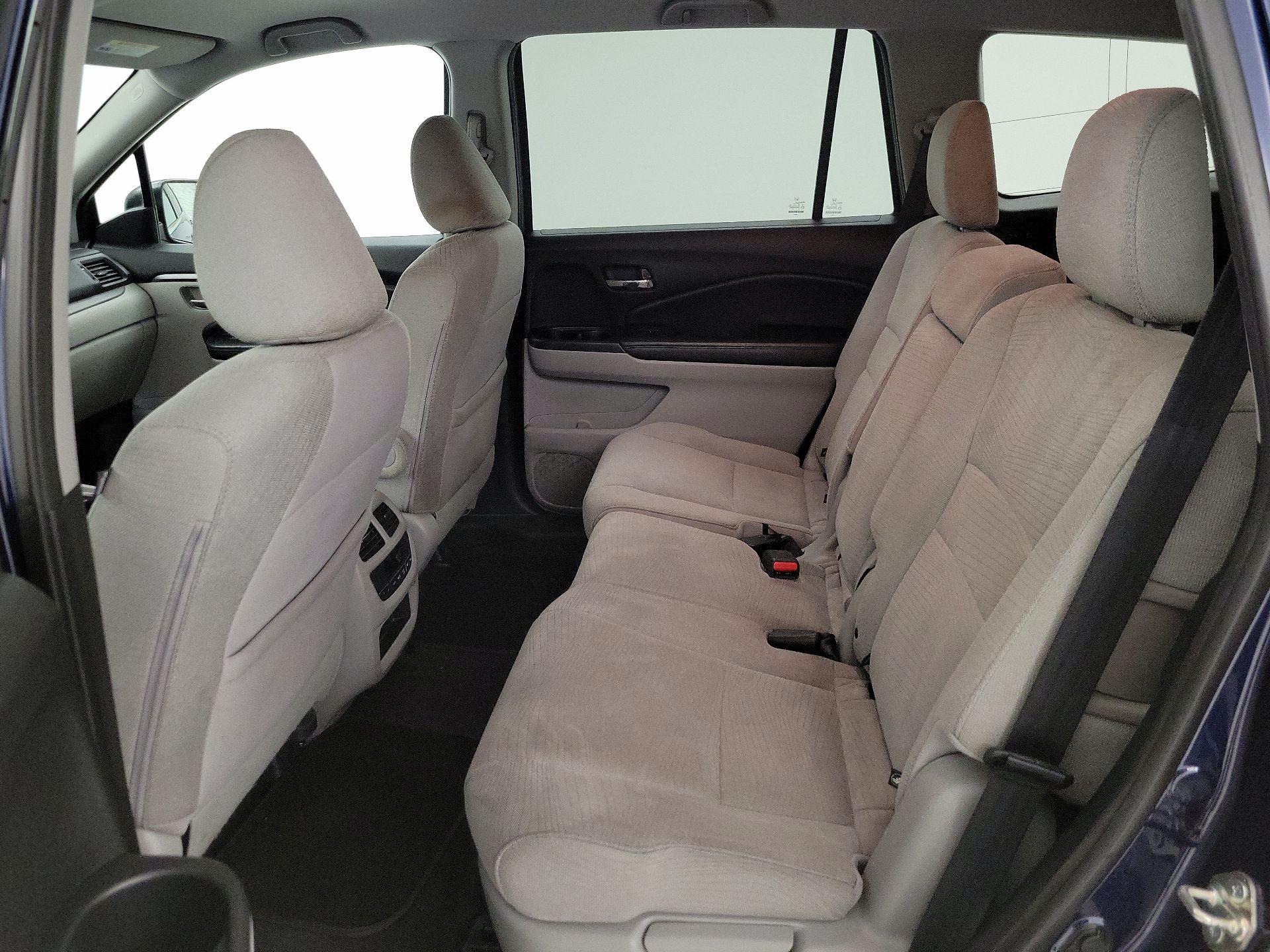 Thumbnail: 2016 Honda Pilot - 19