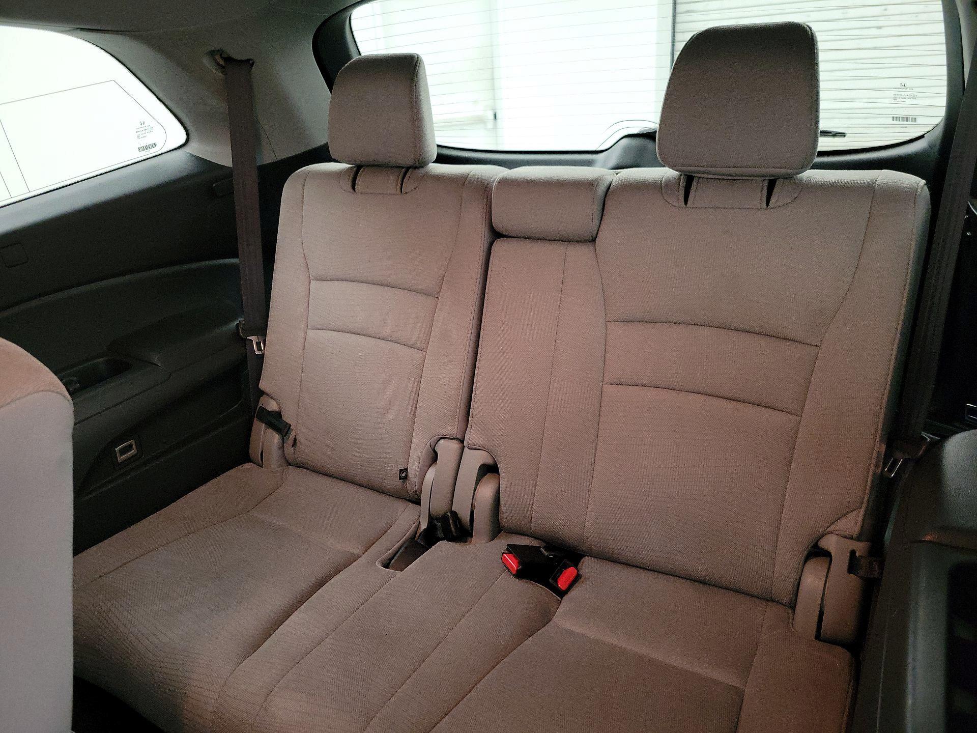 Thumbnail: 2016 Honda Pilot - 20