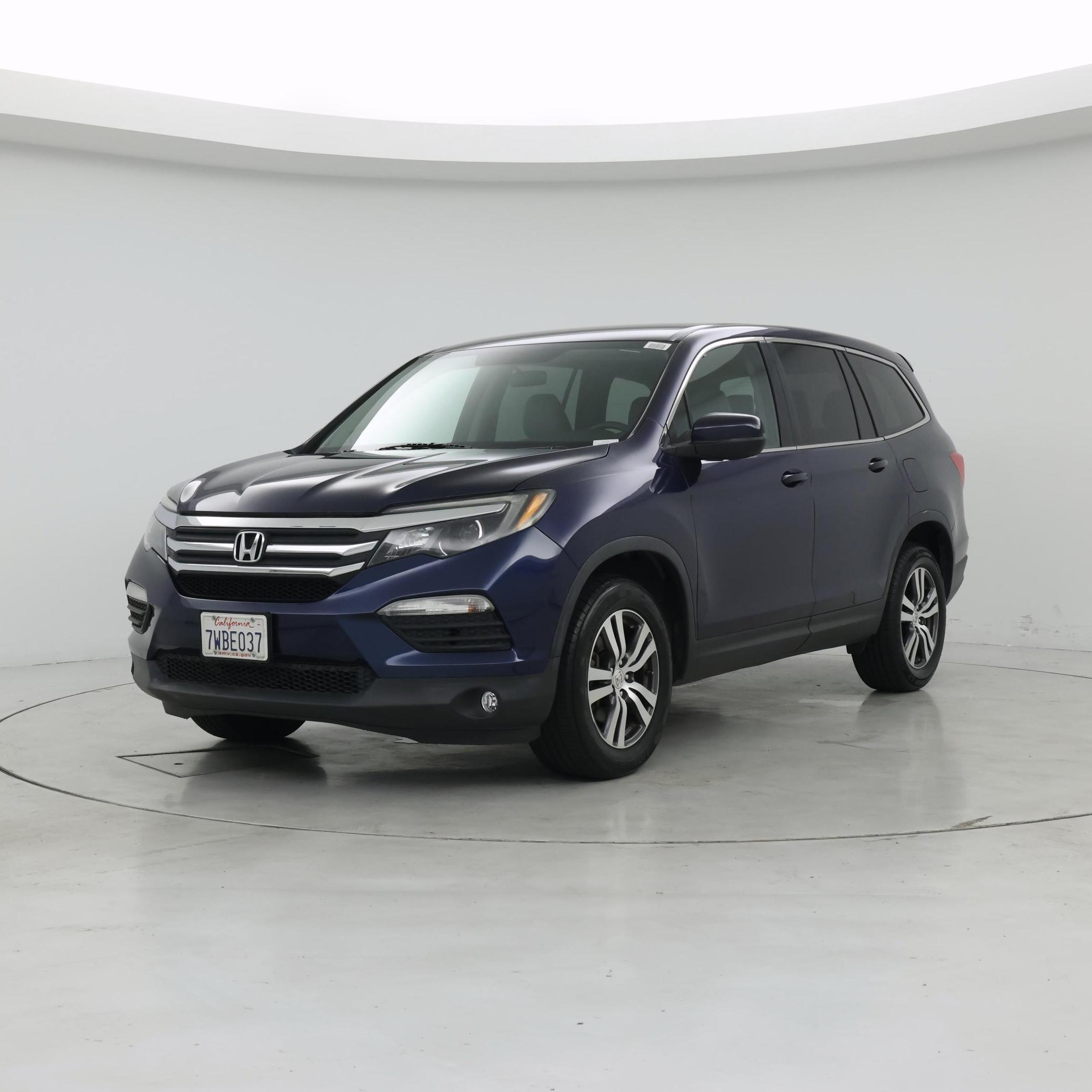Thumbnail: 2016 Honda Pilot - 4