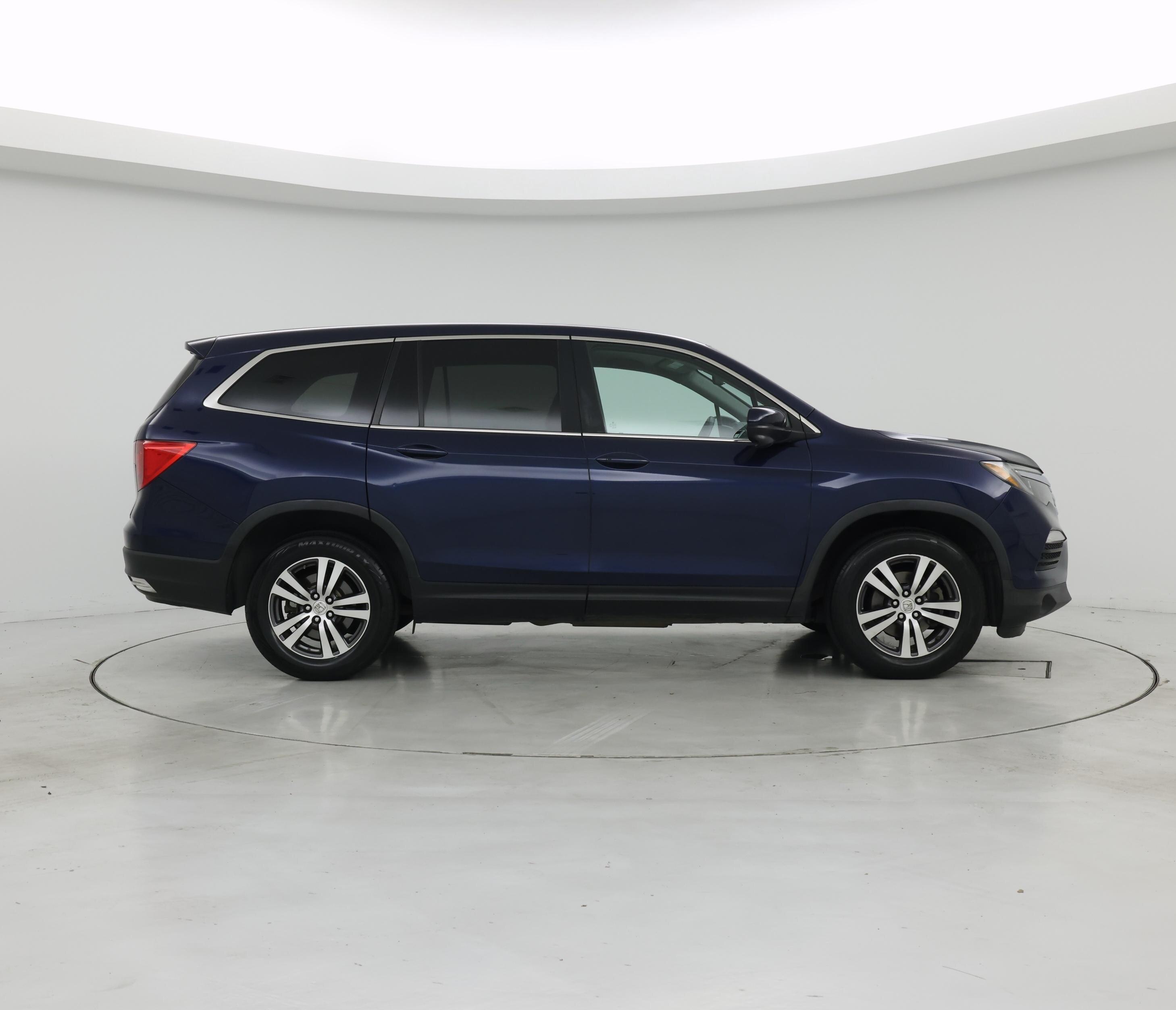 Thumbnail: 2016 Honda Pilot - 7