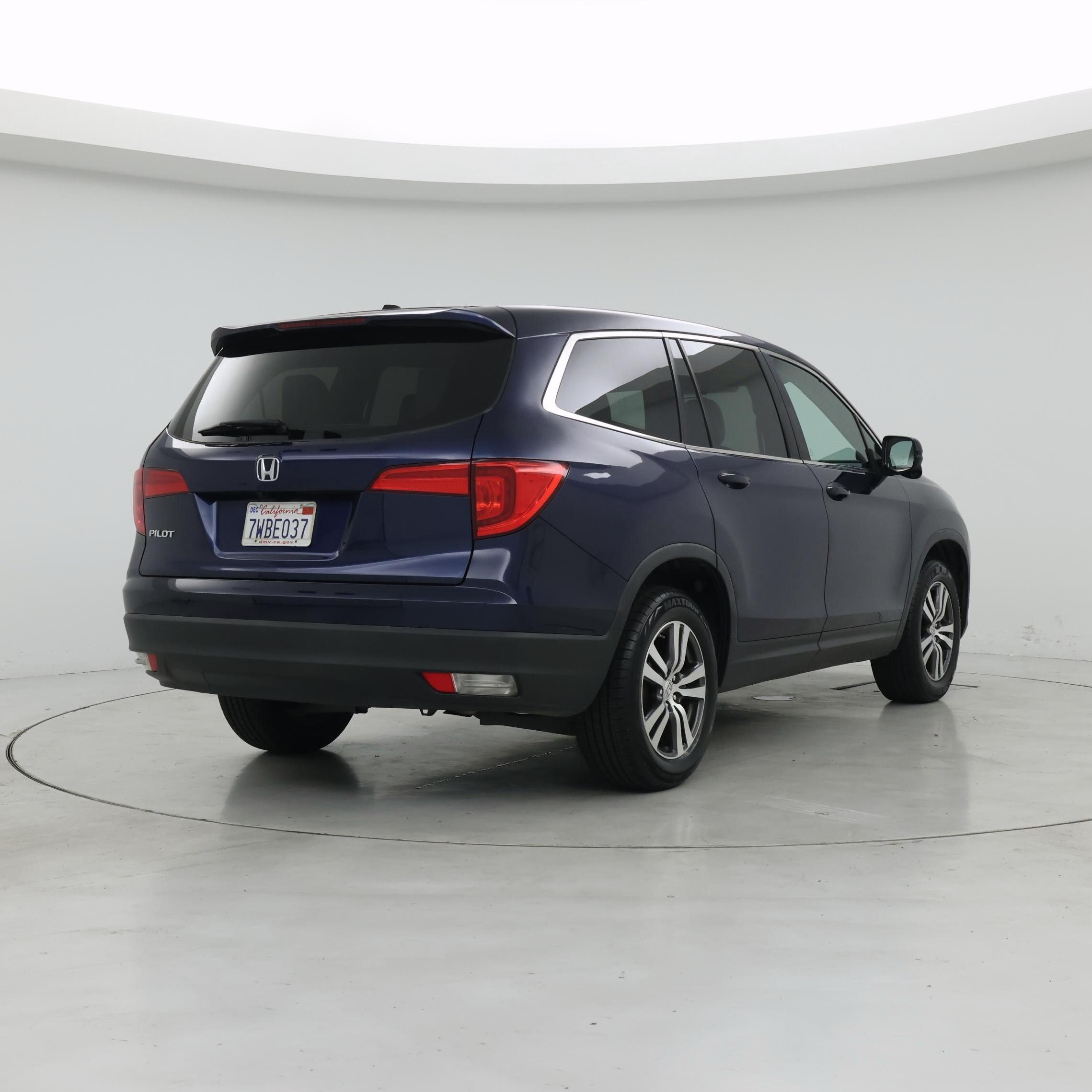 Thumbnail: 2016 Honda Pilot - 8