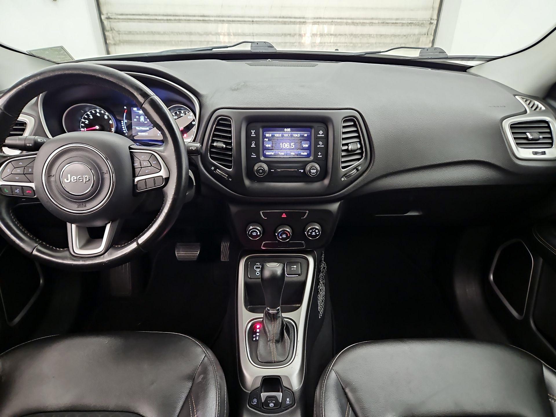 Thumbnail: 2018 Jeep Compass - 9