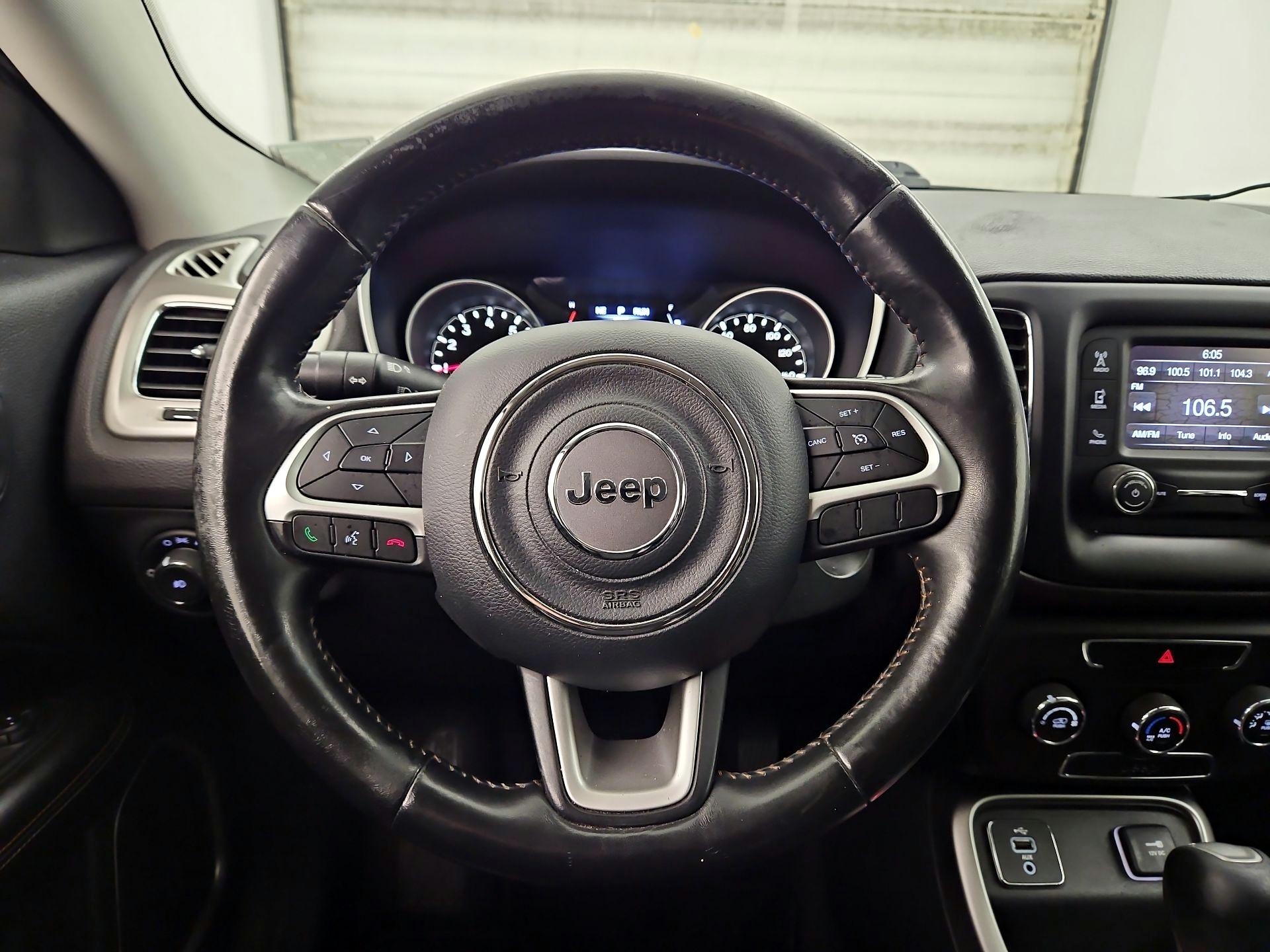 Thumbnail: 2018 Jeep Compass - 10