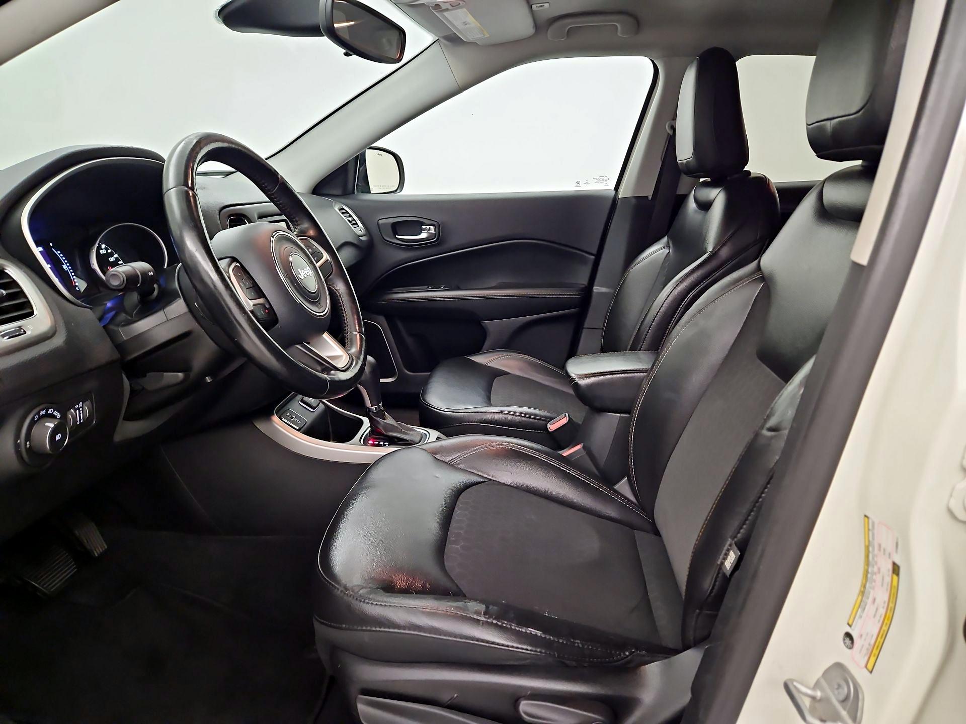 Thumbnail: 2018 Jeep Compass - 11