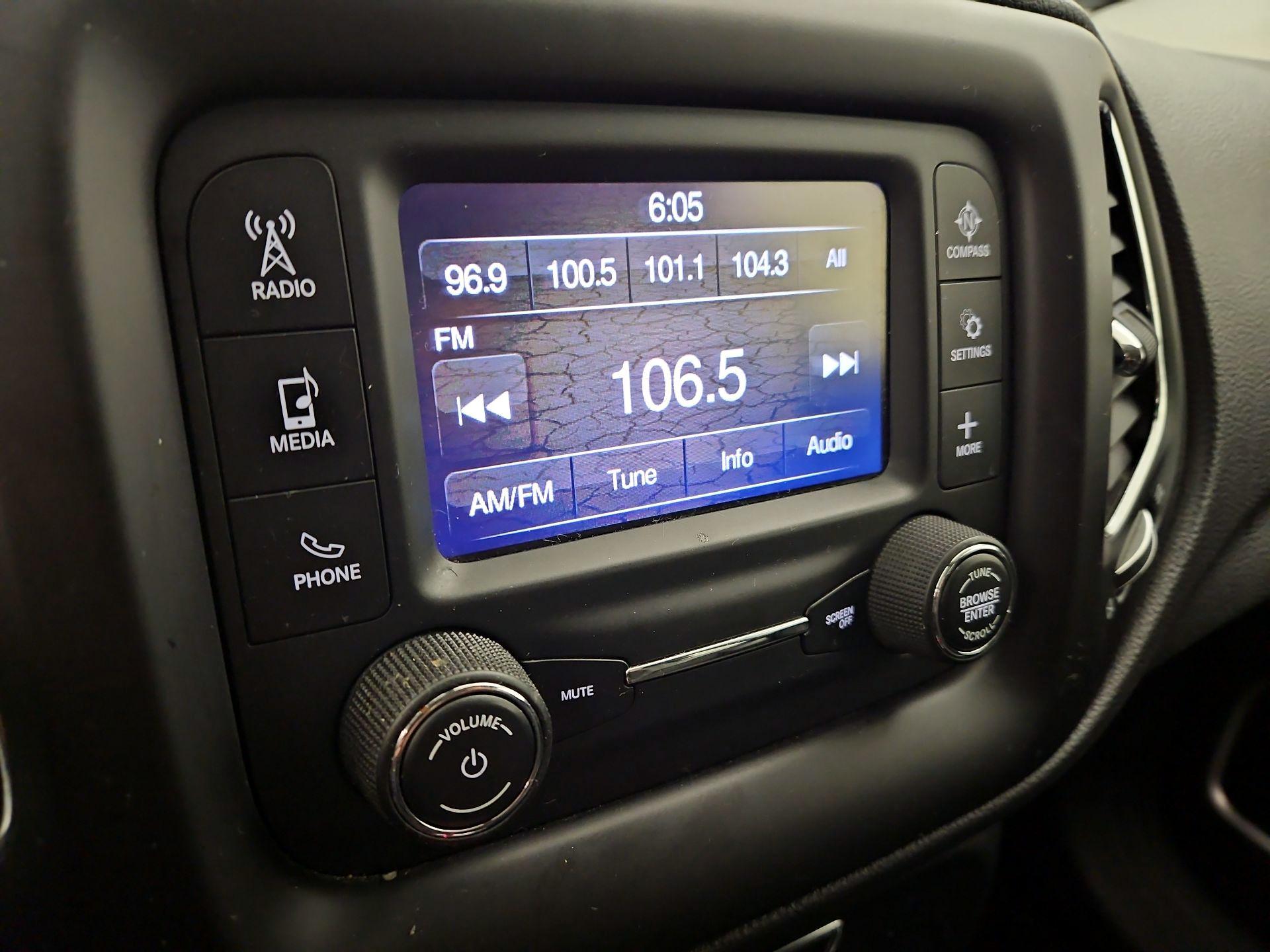 Thumbnail: 2018 Jeep Compass - 15