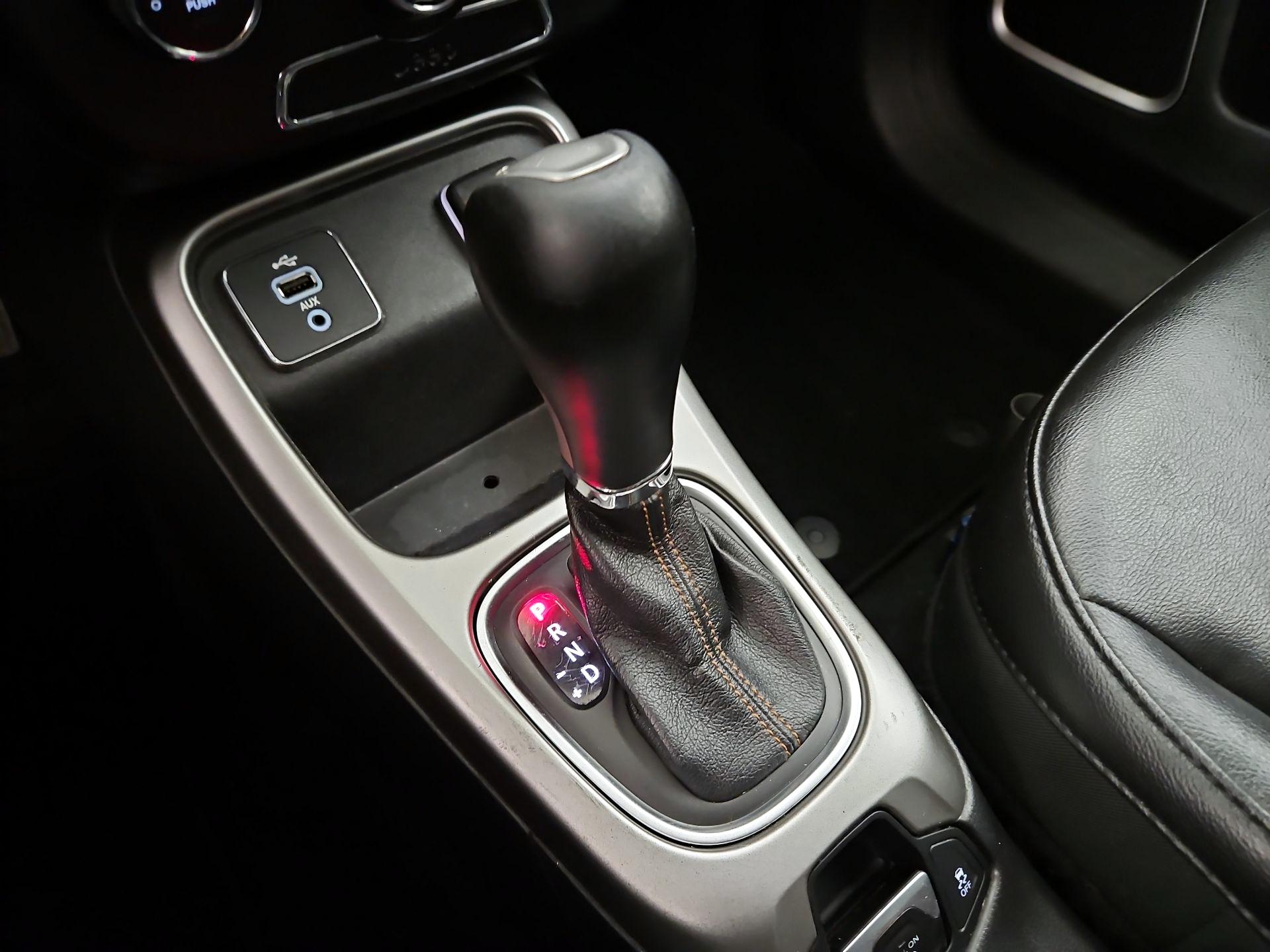 Thumbnail: 2018 Jeep Compass - 17