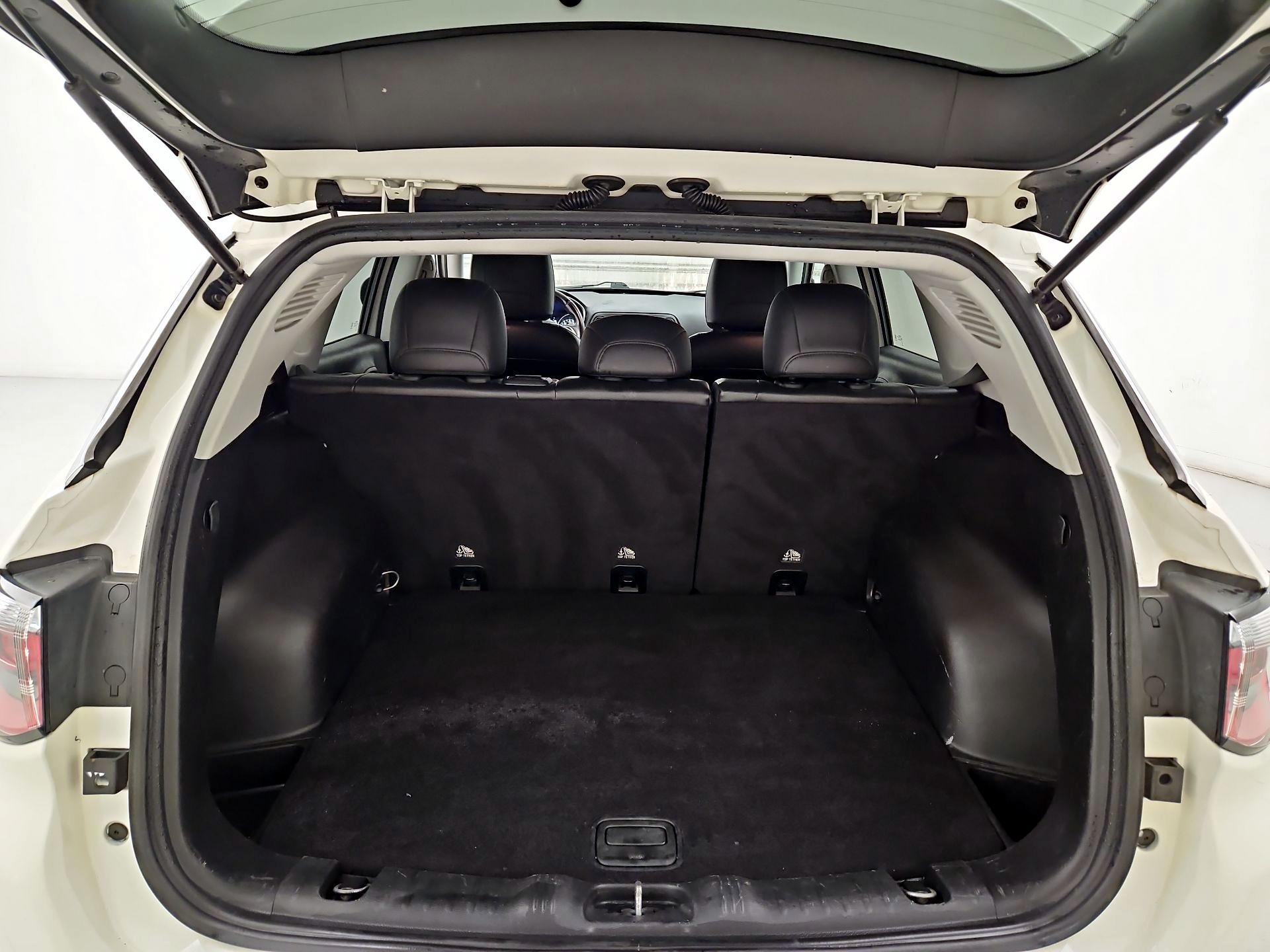 Thumbnail: 2018 Jeep Compass - 20