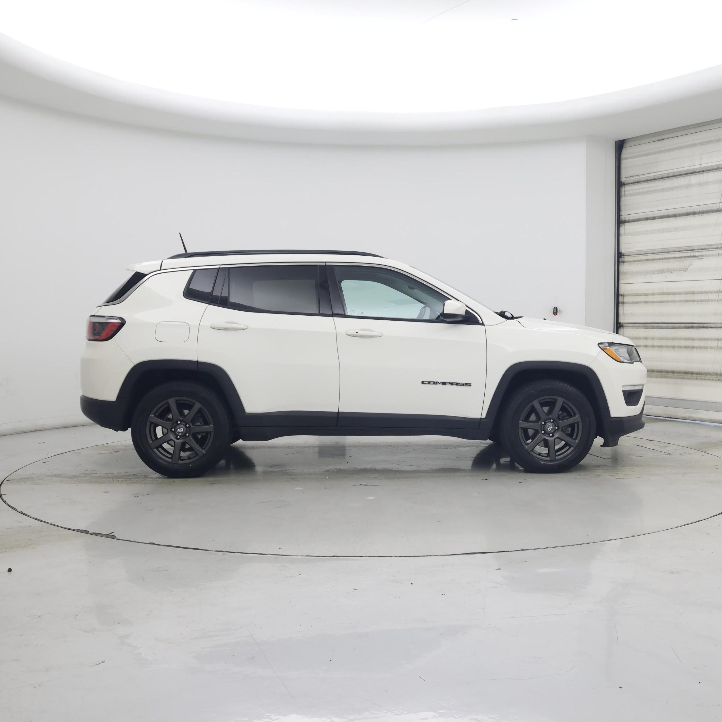 Thumbnail: 2018 Jeep Compass - 7