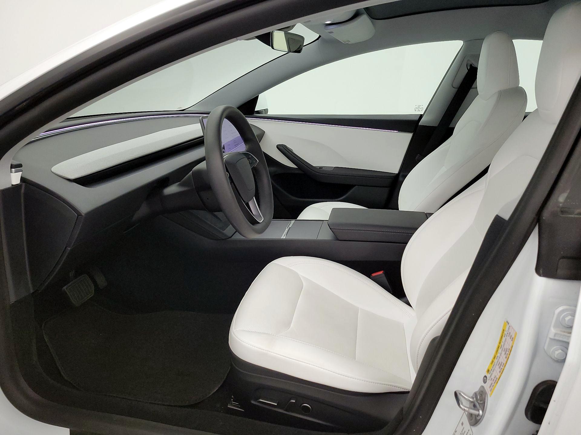 Thumbnail: 2025 Tesla Model 3 - 11