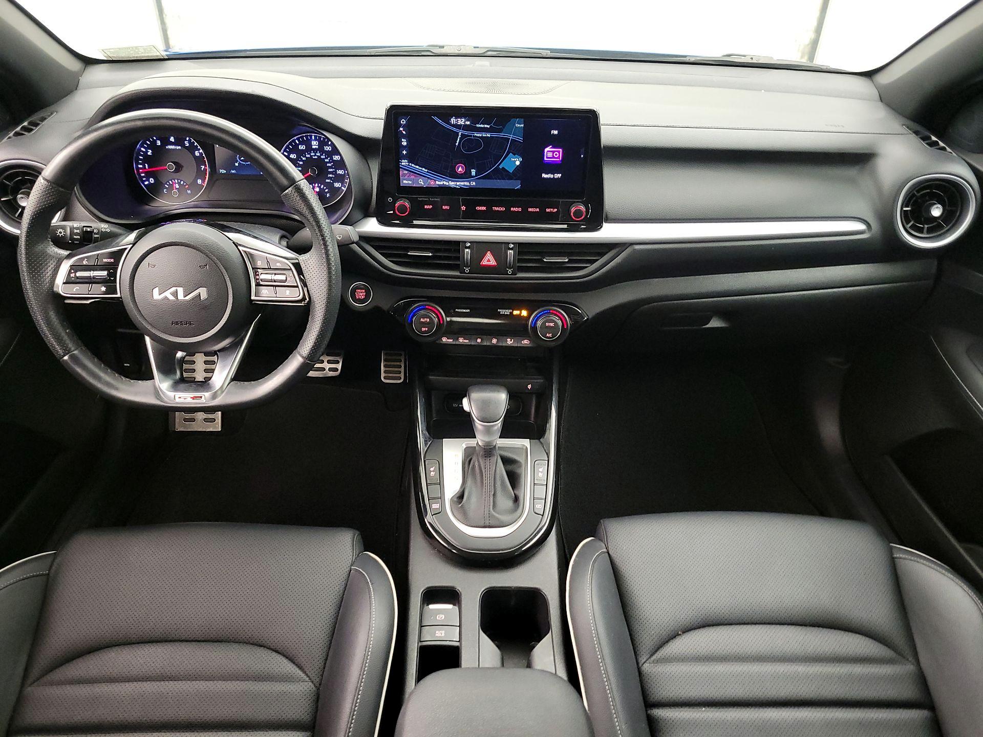 Thumbnail: 2023 Kia Forte - 9