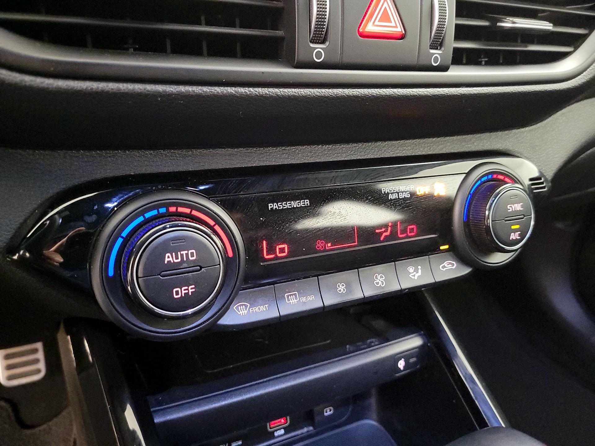 Thumbnail: 2023 Kia Forte - 16