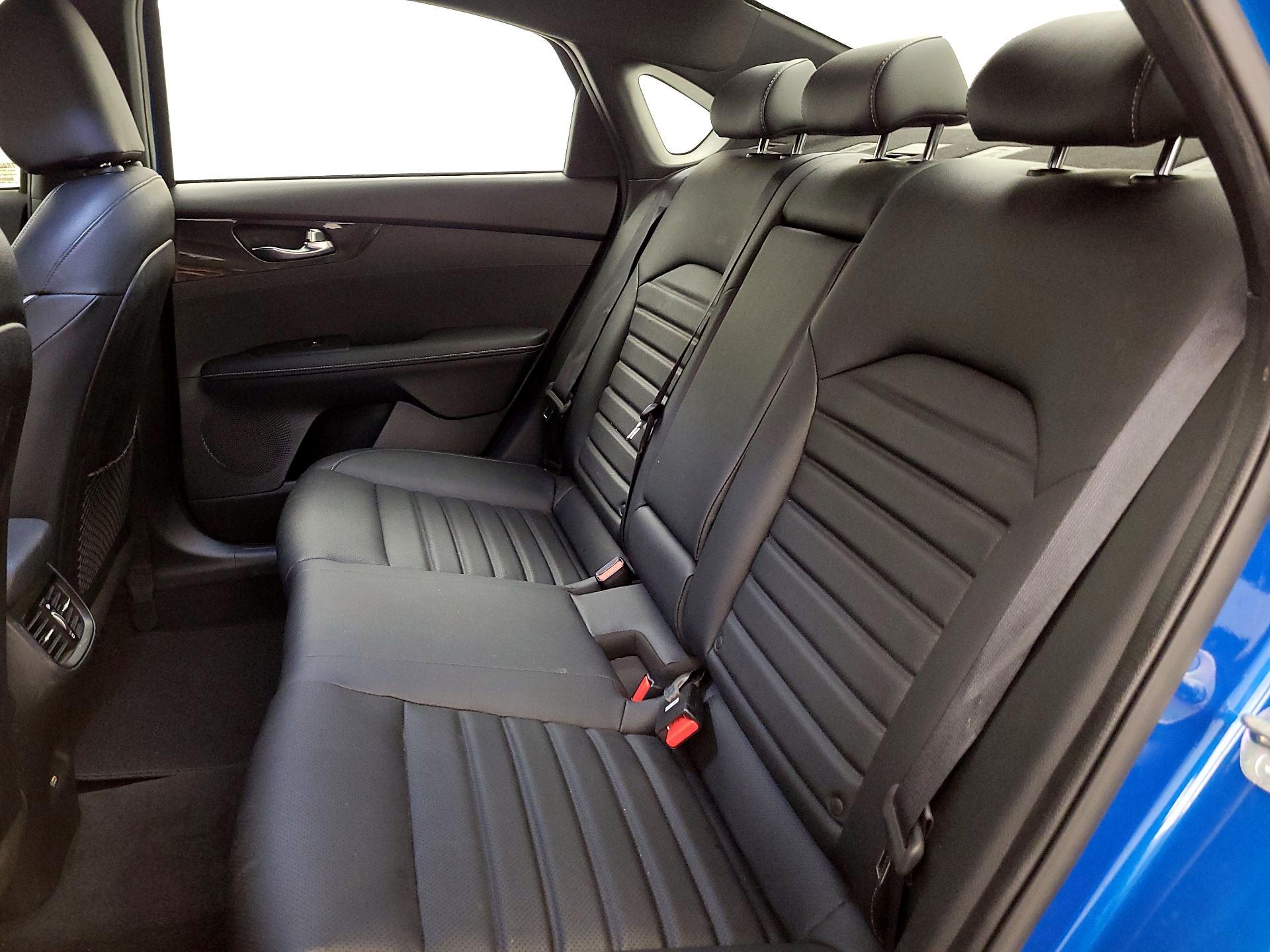 Thumbnail: 2023 Kia Forte - 18