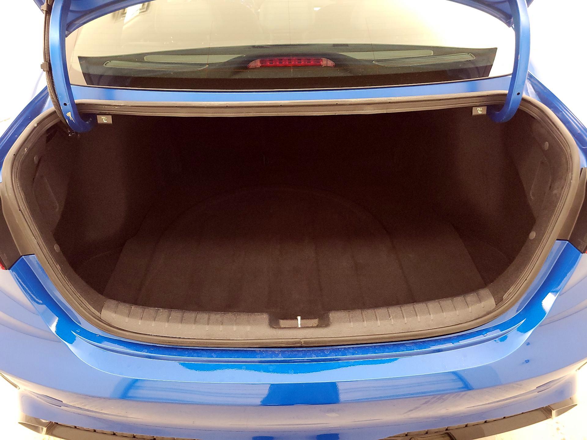 Thumbnail: 2023 Kia Forte - 19