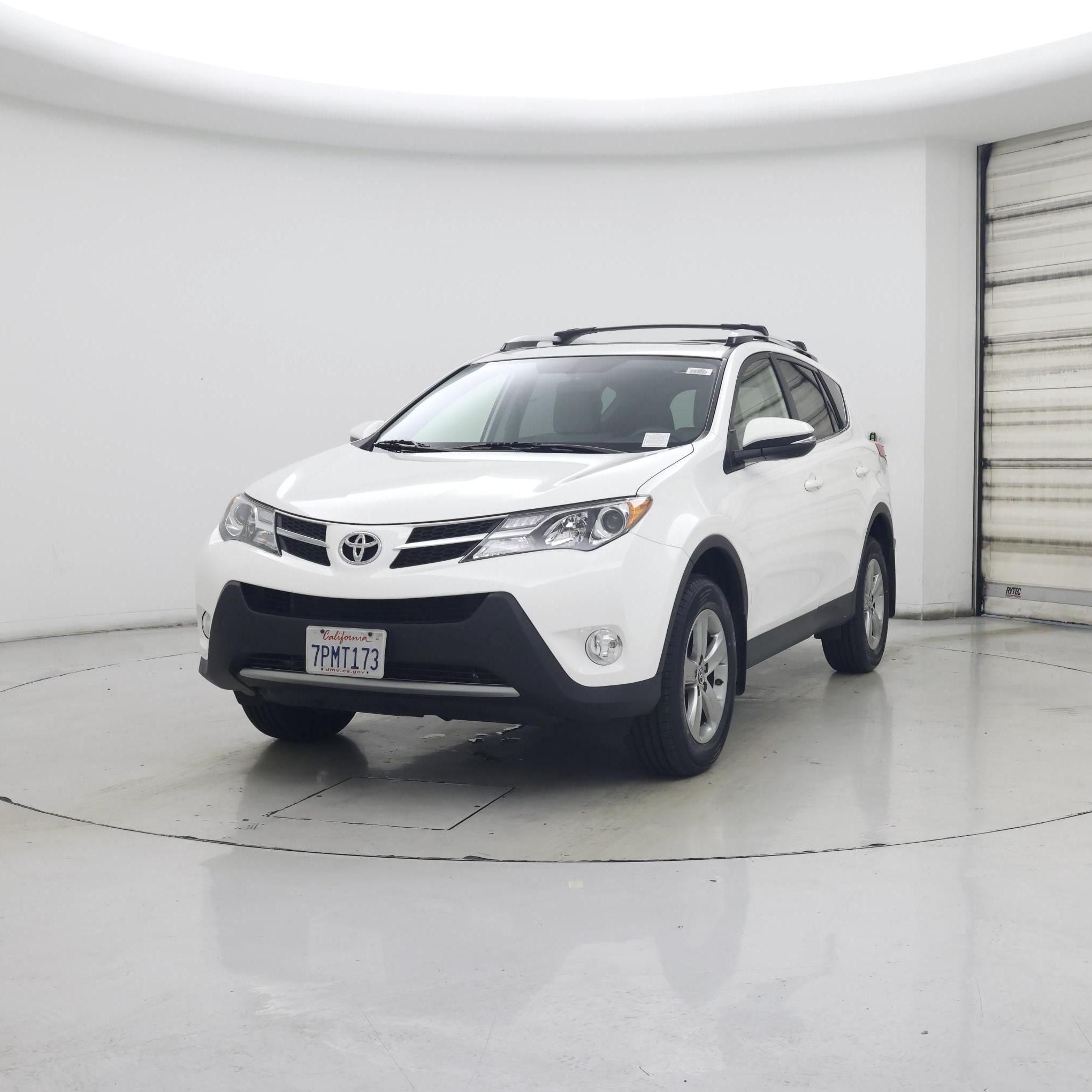 Thumbnail: 2015 Toyota RAV4 - 4