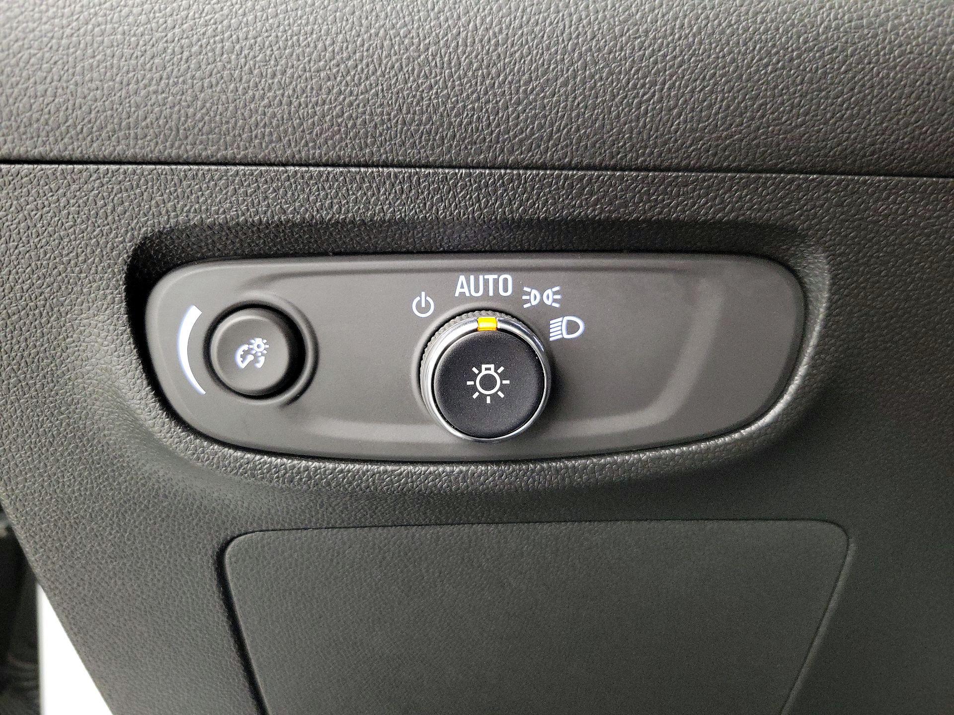 Thumbnail: 2025 Buick Encore GX - 13