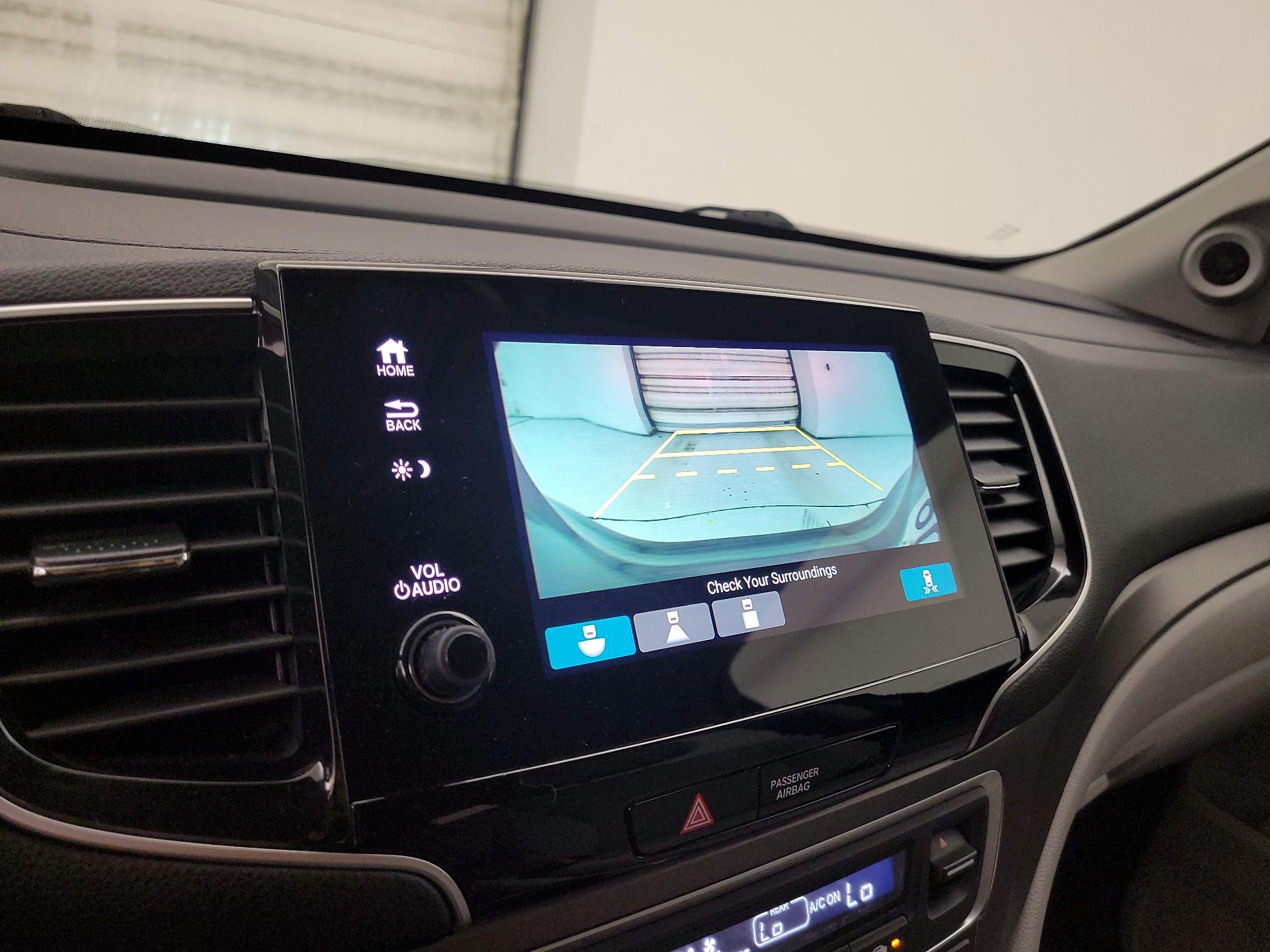 Thumbnail: 2019 Honda Pilot - 14