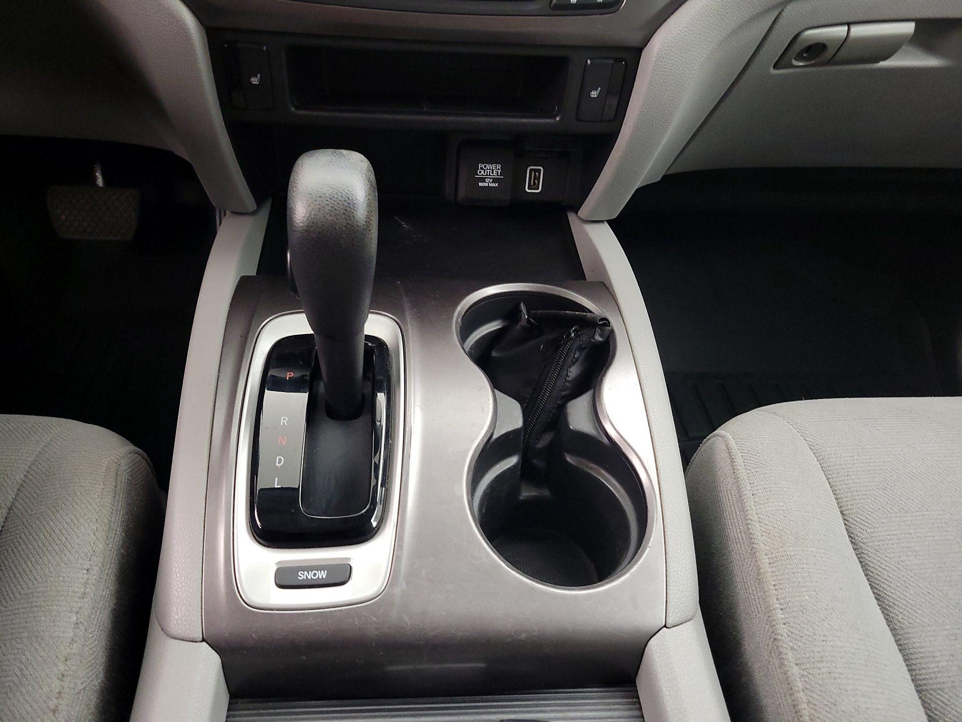 Thumbnail: 2019 Honda Pilot - 17