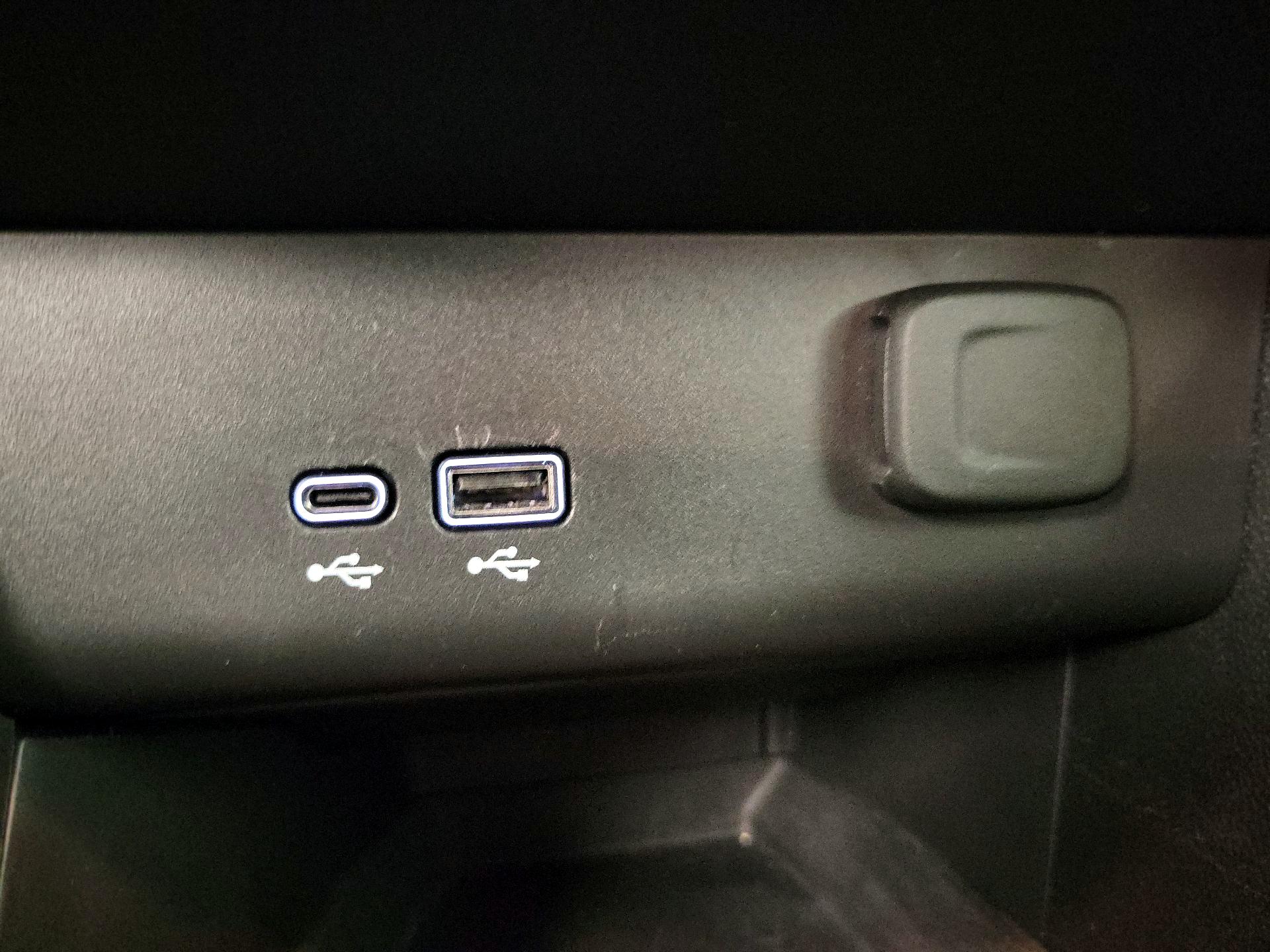 Thumbnail: 2025 Buick Encore GX - 18