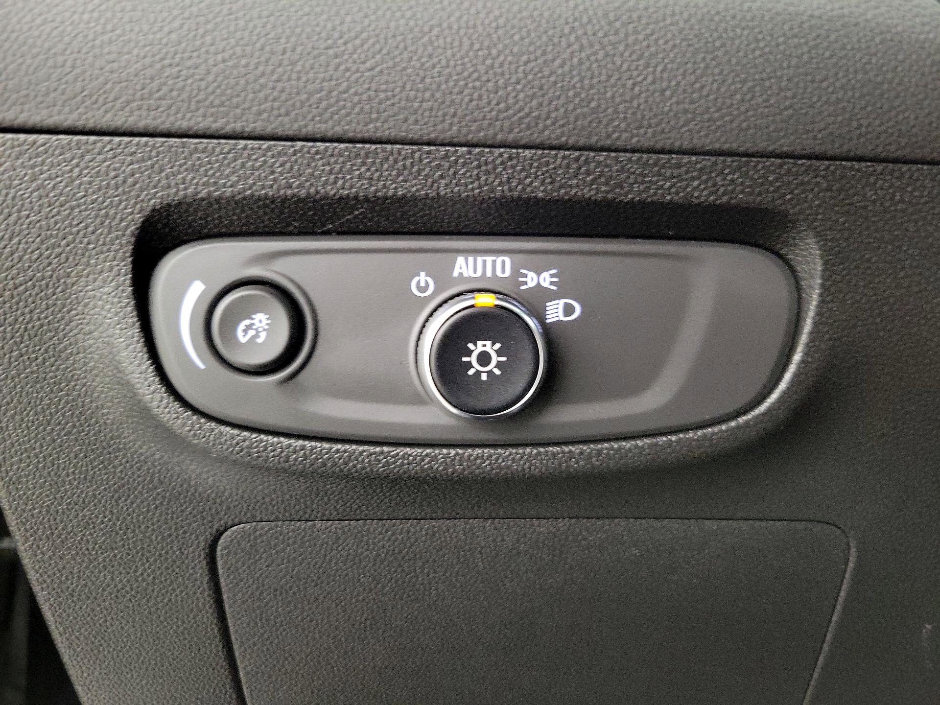 Thumbnail: 2025 Buick Encore GX - 13