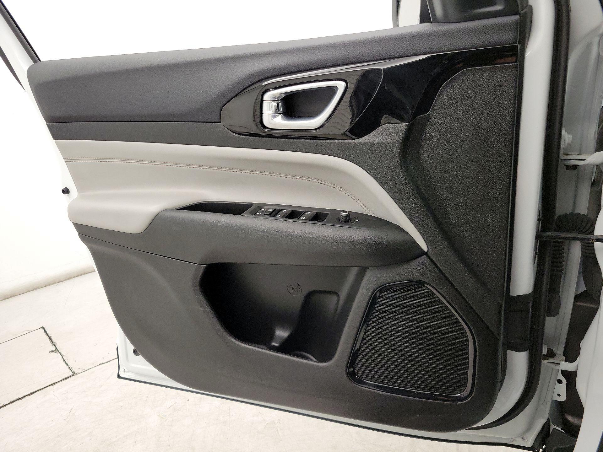 Thumbnail: 2025 Jeep Compass - 12