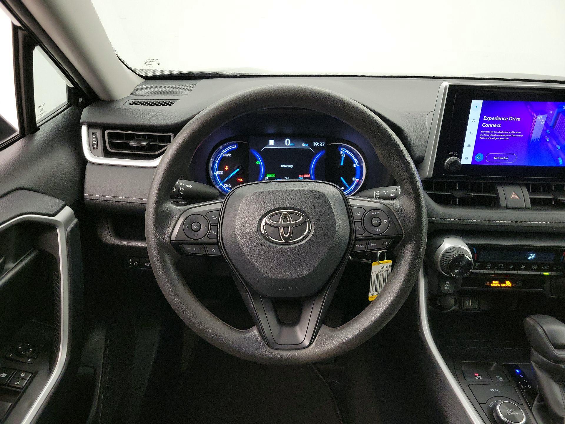 Thumbnail: 2025 Toyota RAV4 - 10