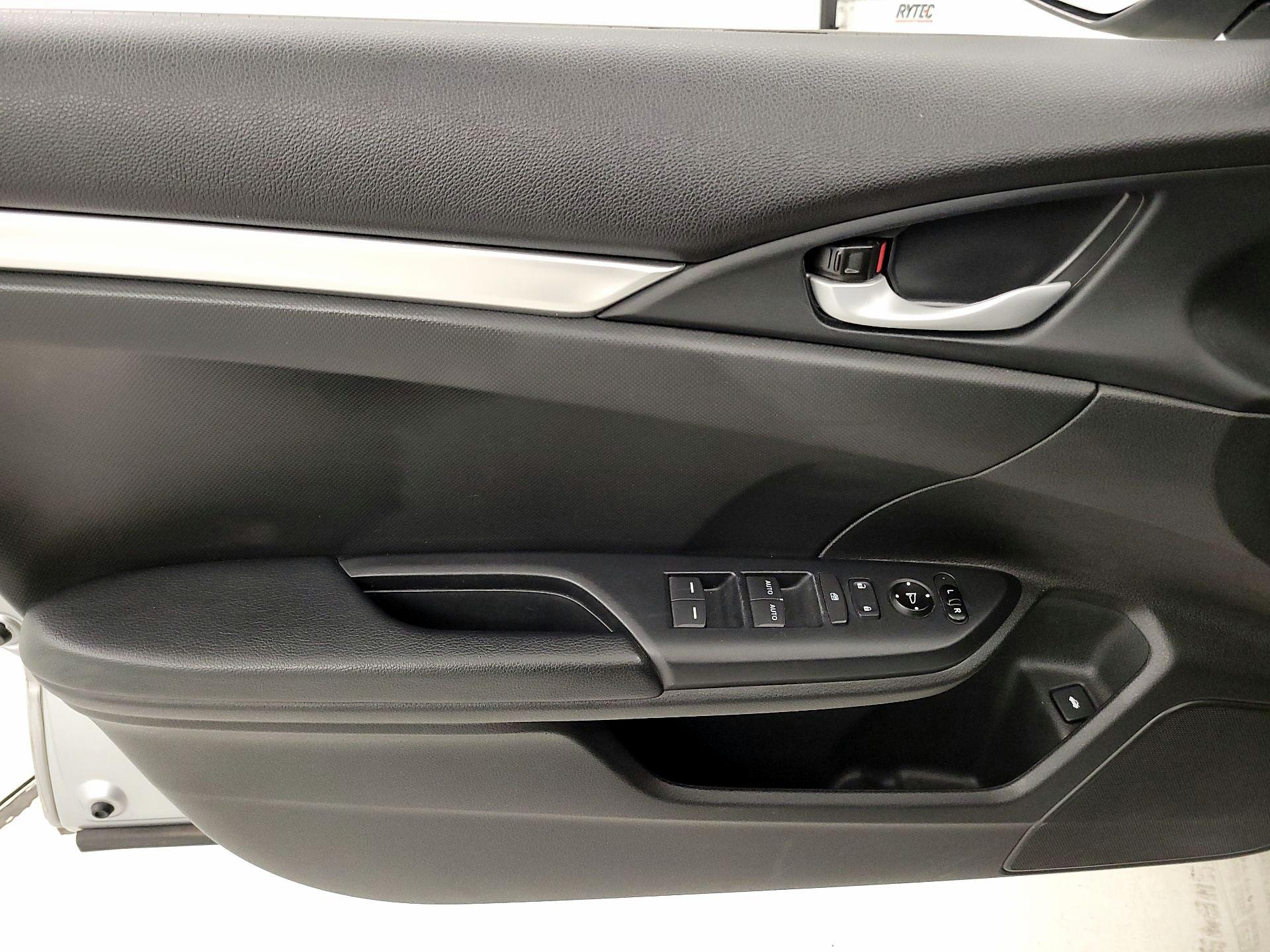 Thumbnail: 2020 Honda Civic - 12