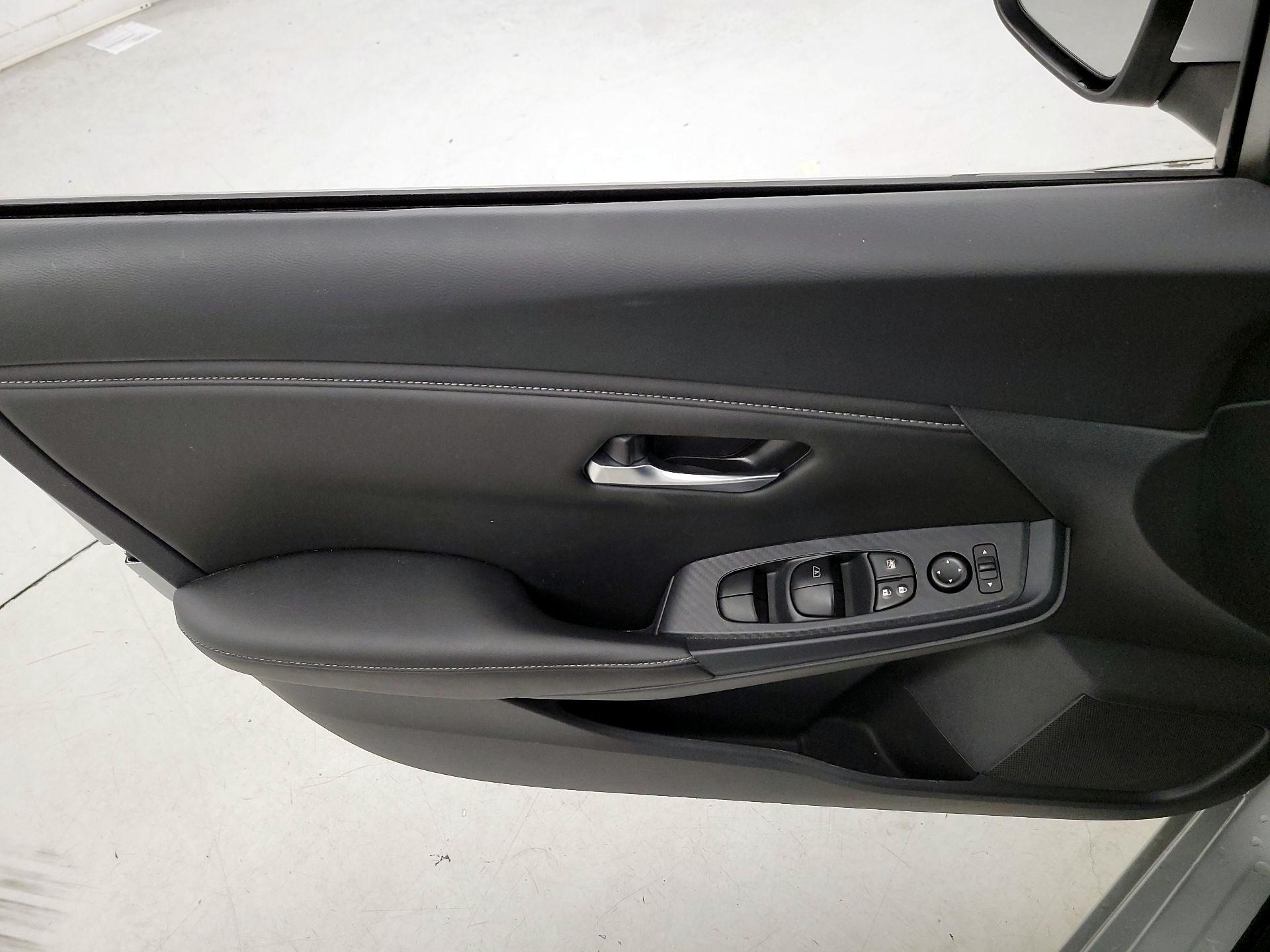 Thumbnail: 2023 Nissan Sentra - 12