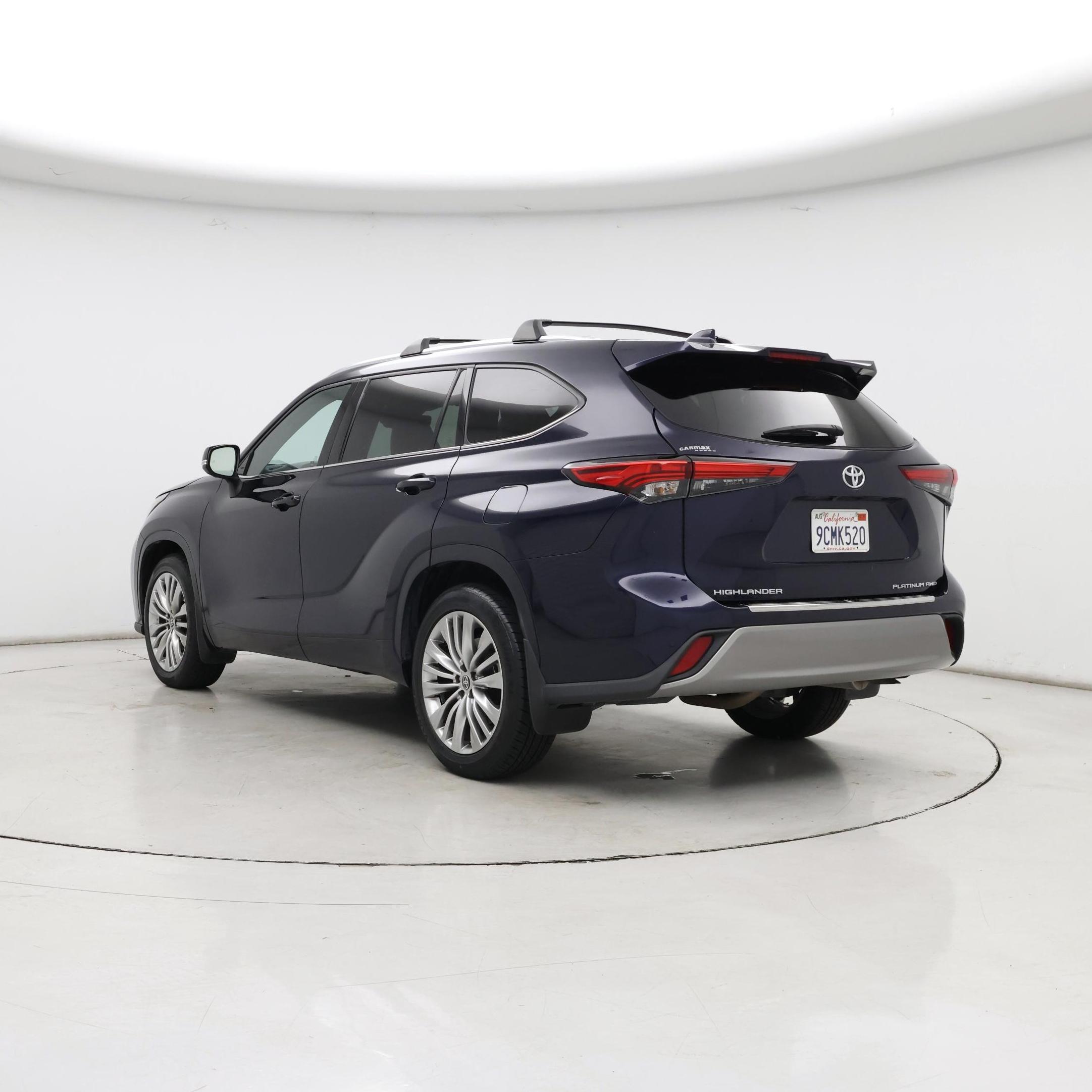 Thumbnail: 2022 Toyota Highlander - 2