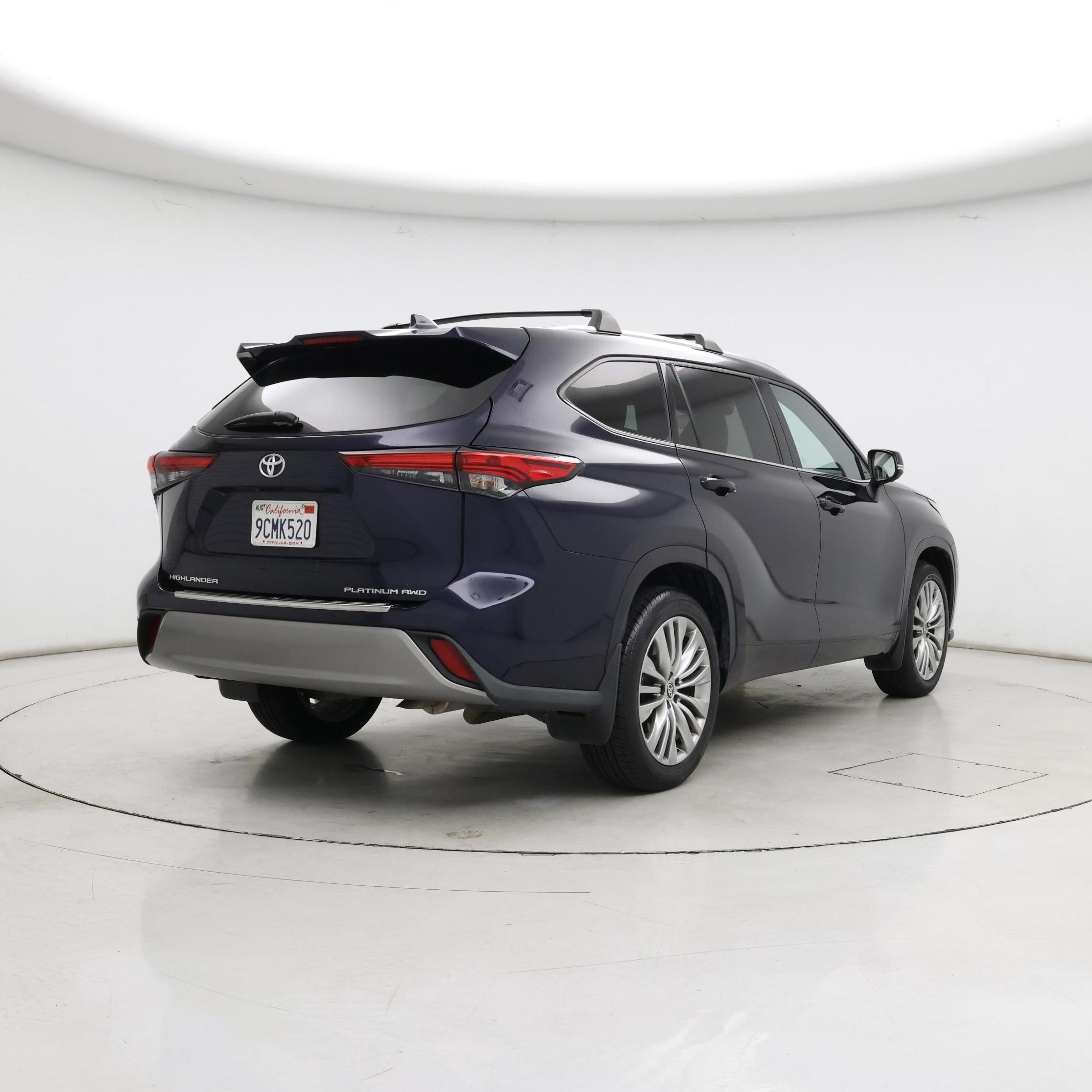 Thumbnail: 2022 Toyota Highlander - 8