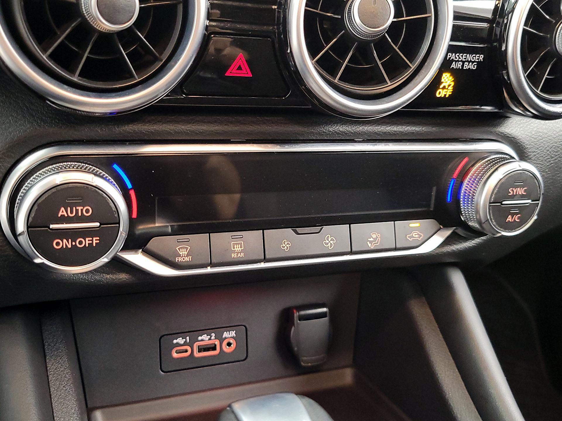 Thumbnail: 2021 Nissan Sentra - 16