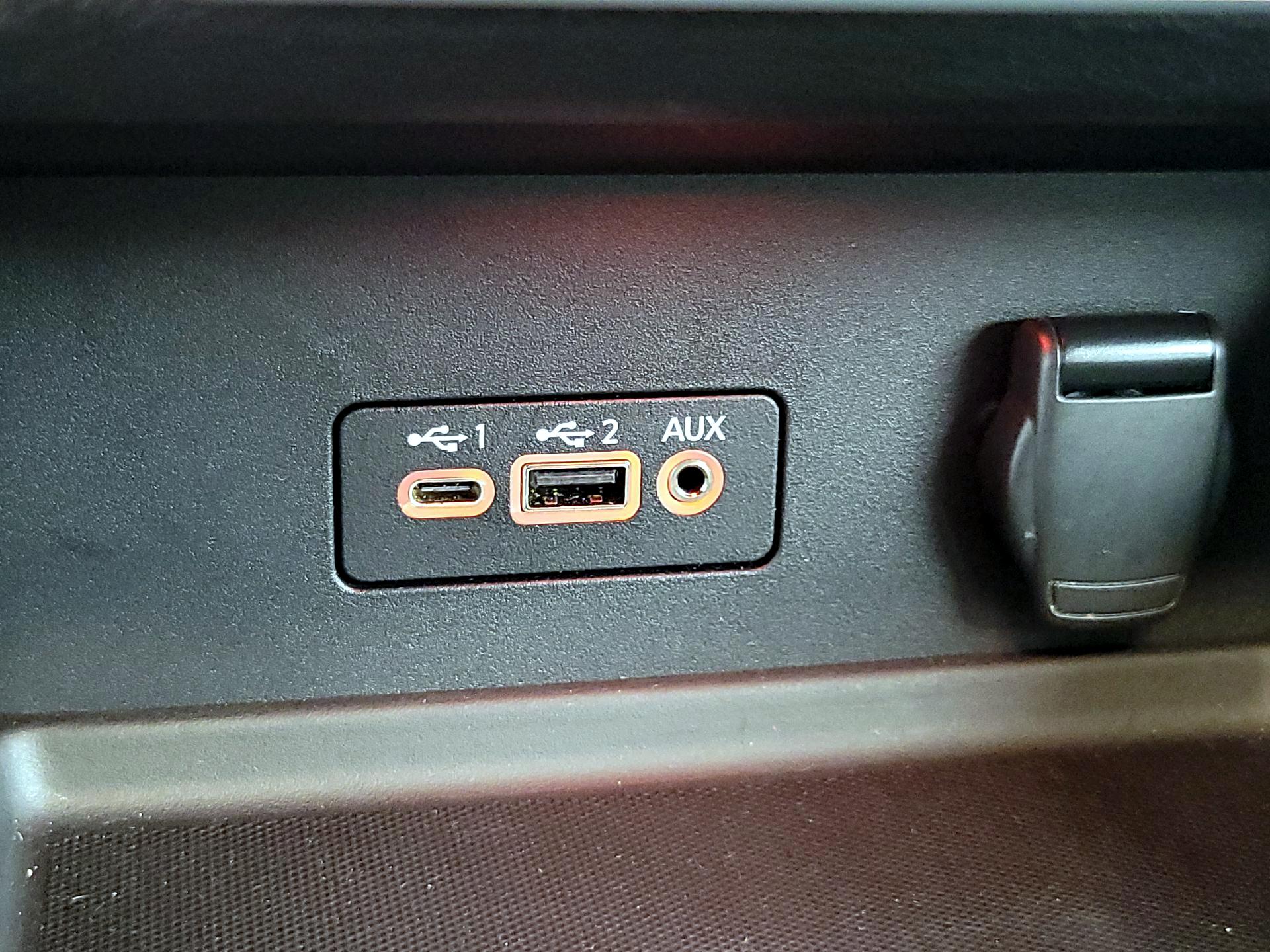 Thumbnail: 2021 Nissan Sentra - 18