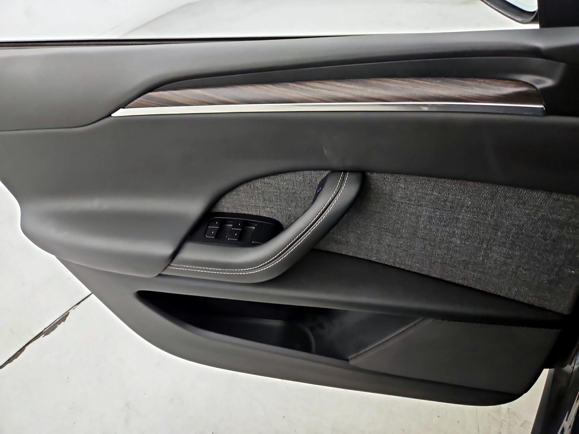 Thumbnail: 2023 Tesla Model X - 12