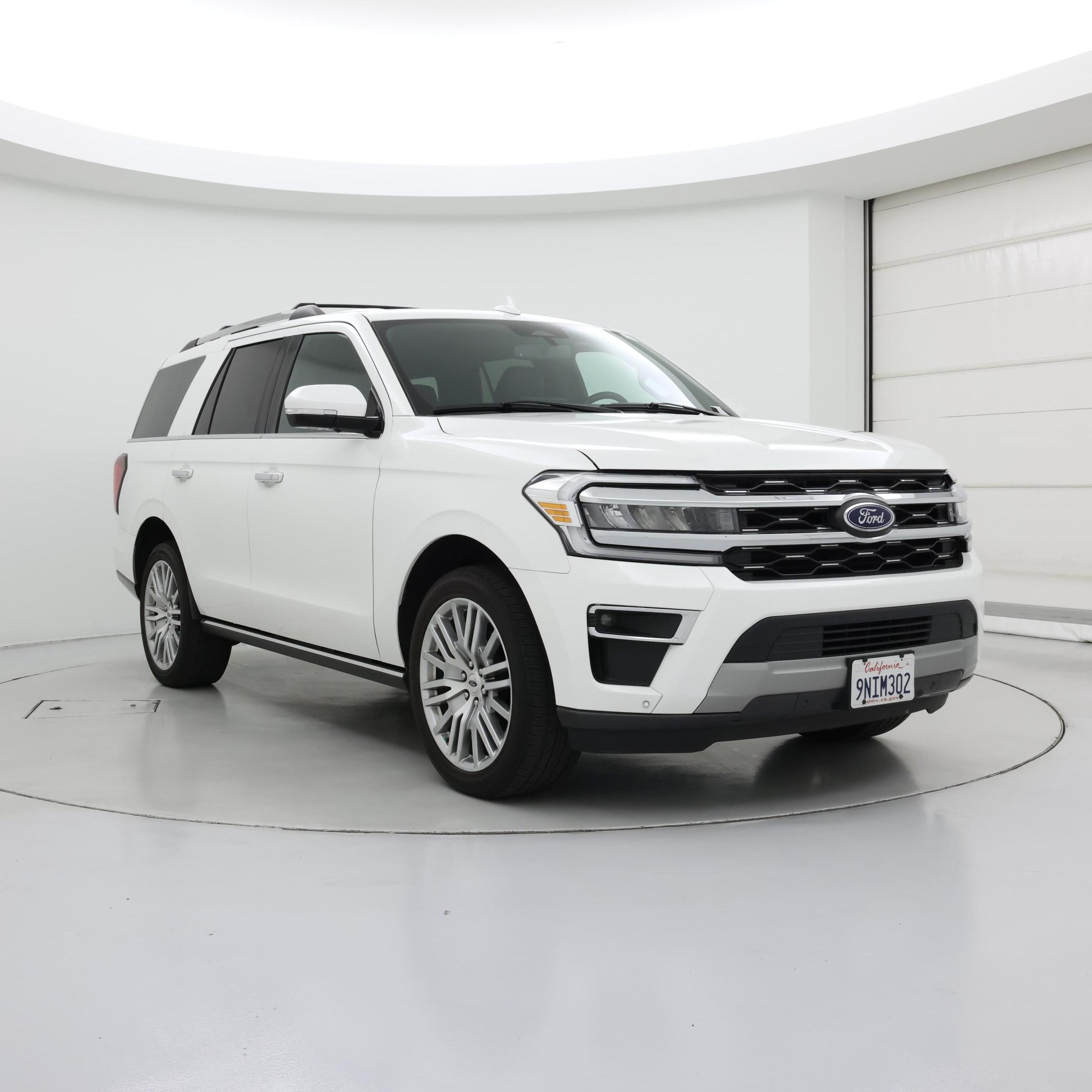 White 2024 Ford Expedition SUV / Crossover 4X2 Automatic
