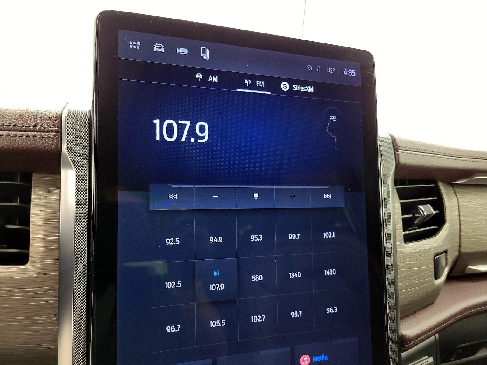 2024 Ford Expedition Limited - Photo 17