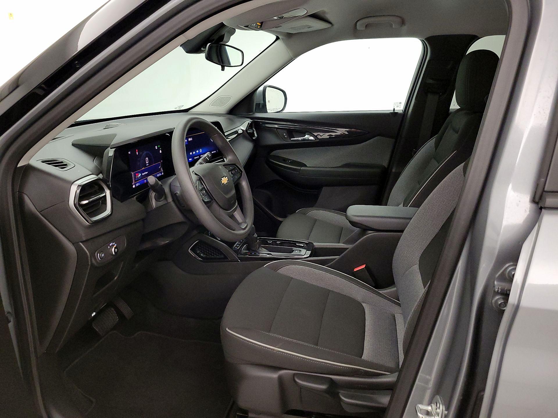 Thumbnail: 2025 Chevrolet TrailBlazer - 11